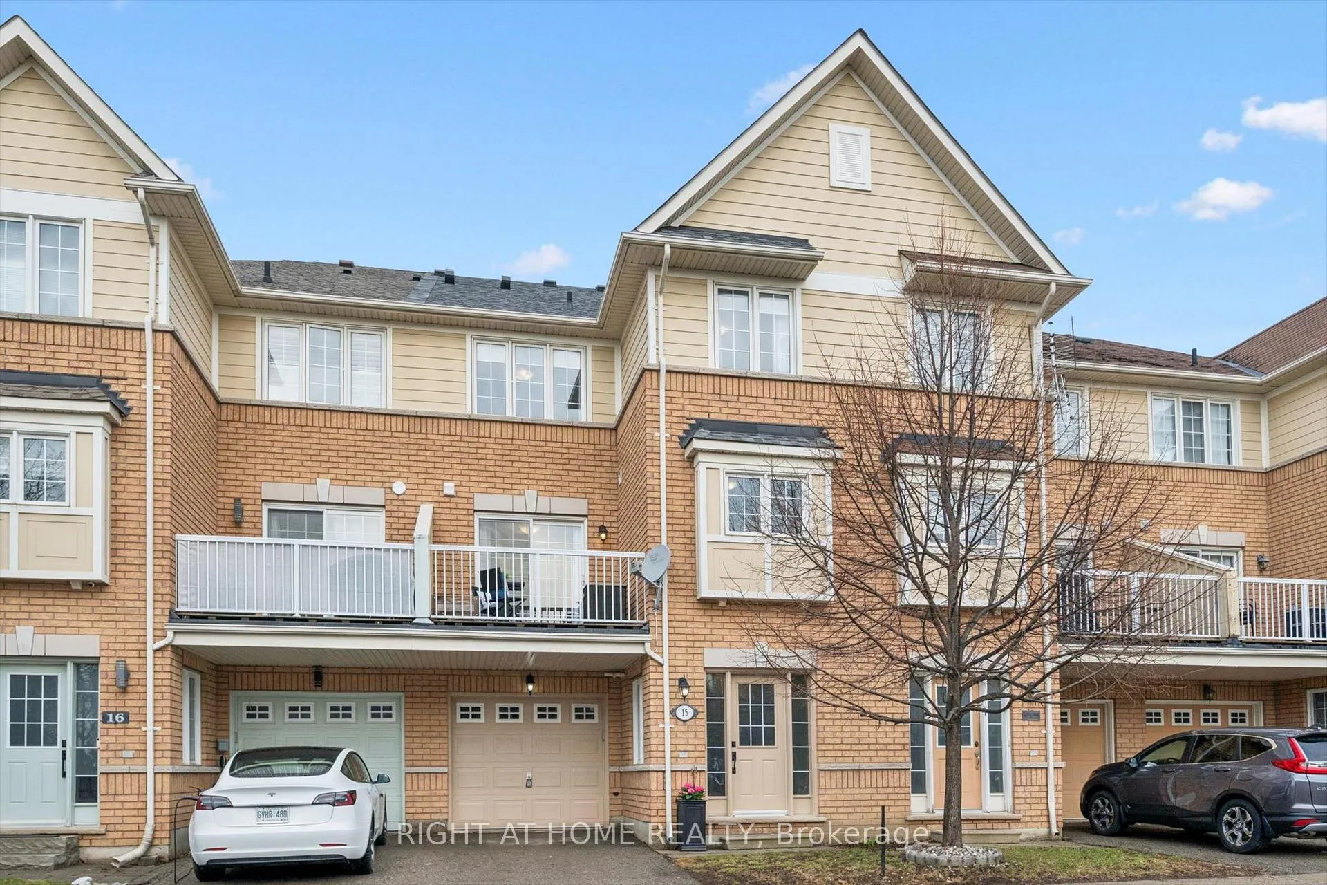 Photo 2 of Unit 15, 620 Ferguson Drive, Milton, Beaty — HOMEH
