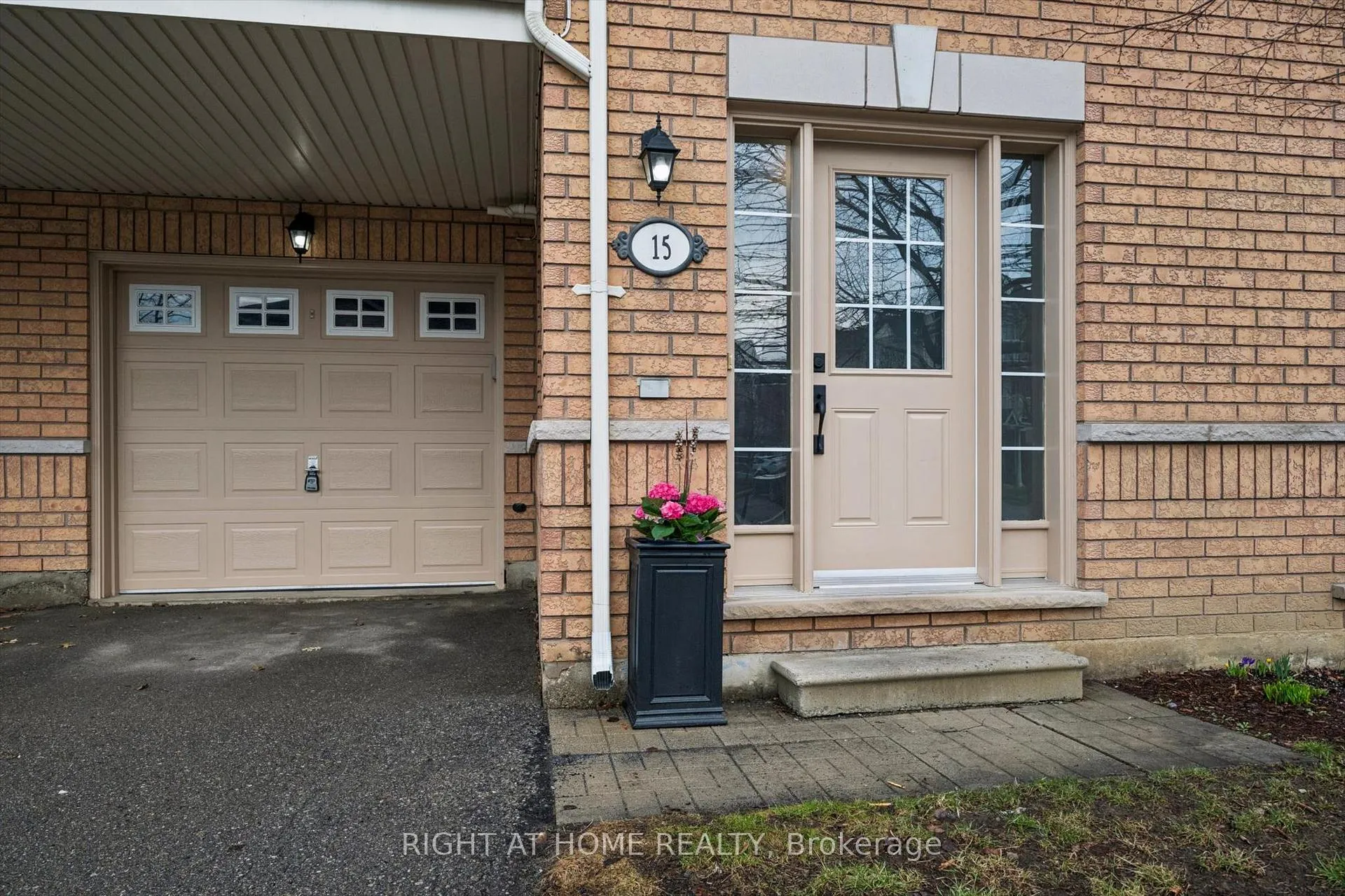 Photo 3 of Unit 15, 620 Ferguson Drive, Milton, Beaty — HOMEH