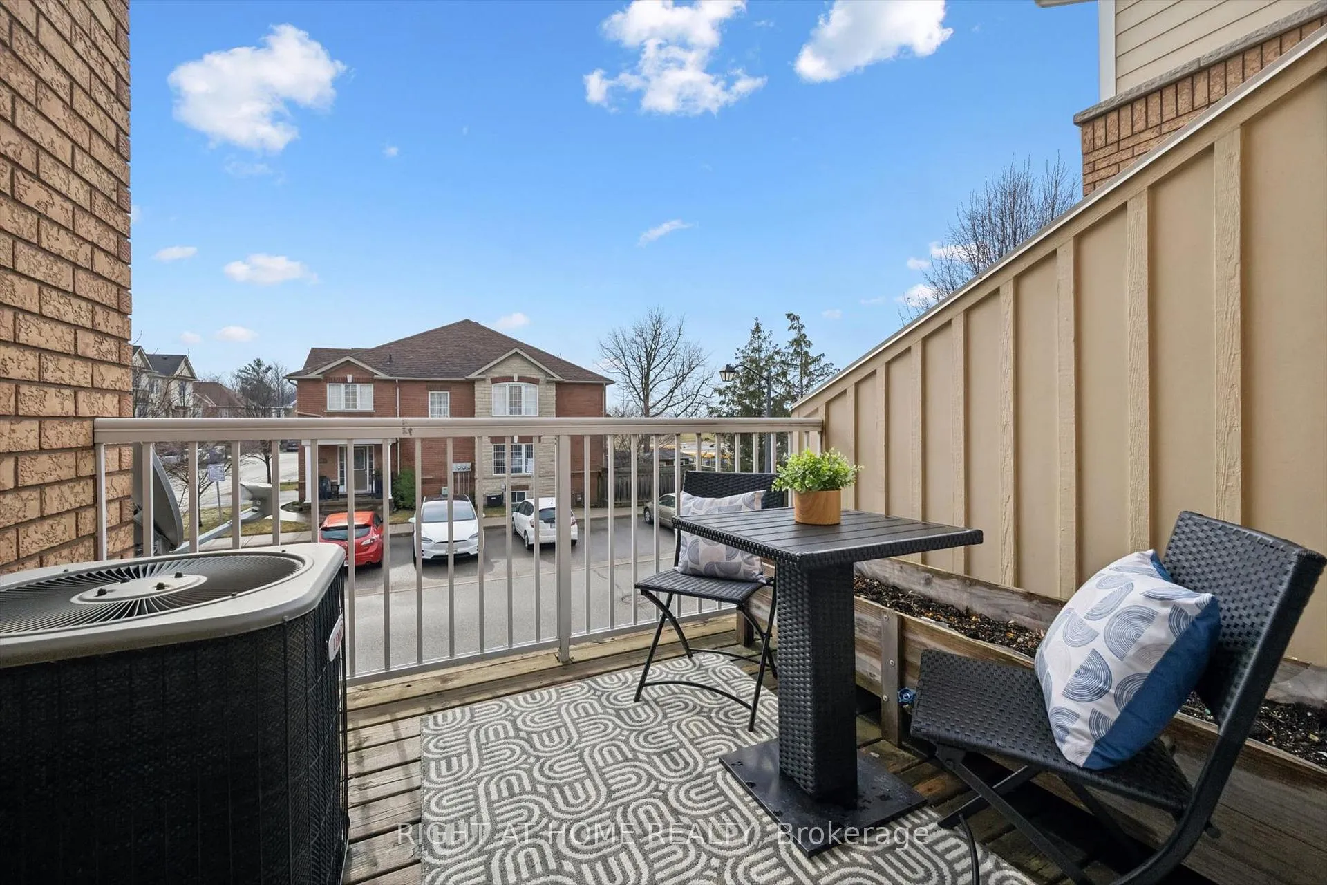Photo 12 of Unit 15, 620 Ferguson Drive, Milton, Beaty — HOMEH