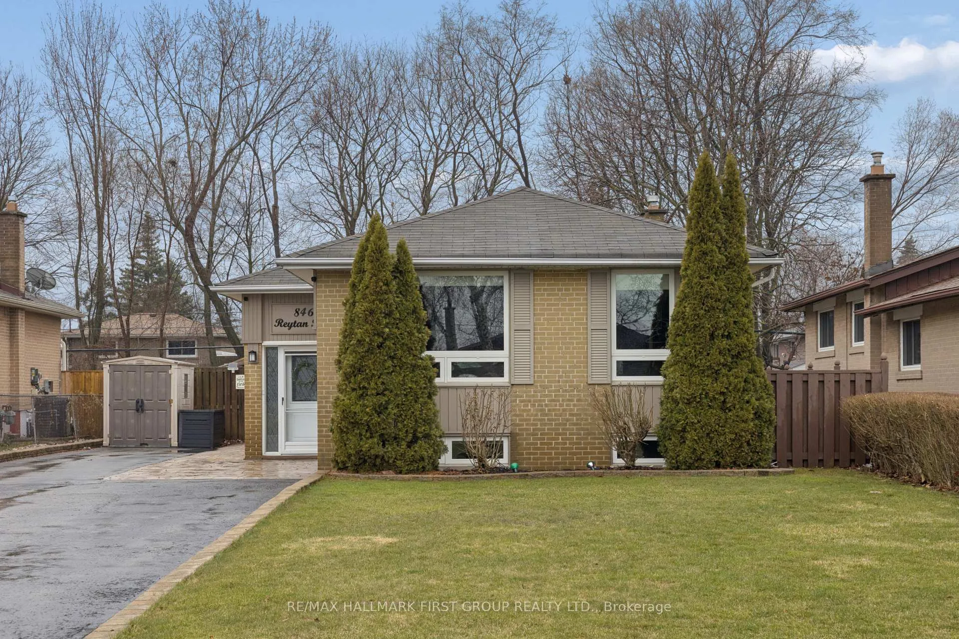 Photo 3 of Unit Lower, 846 Reytan Boulevard, Pickering, Bay Ridges — HOMEH