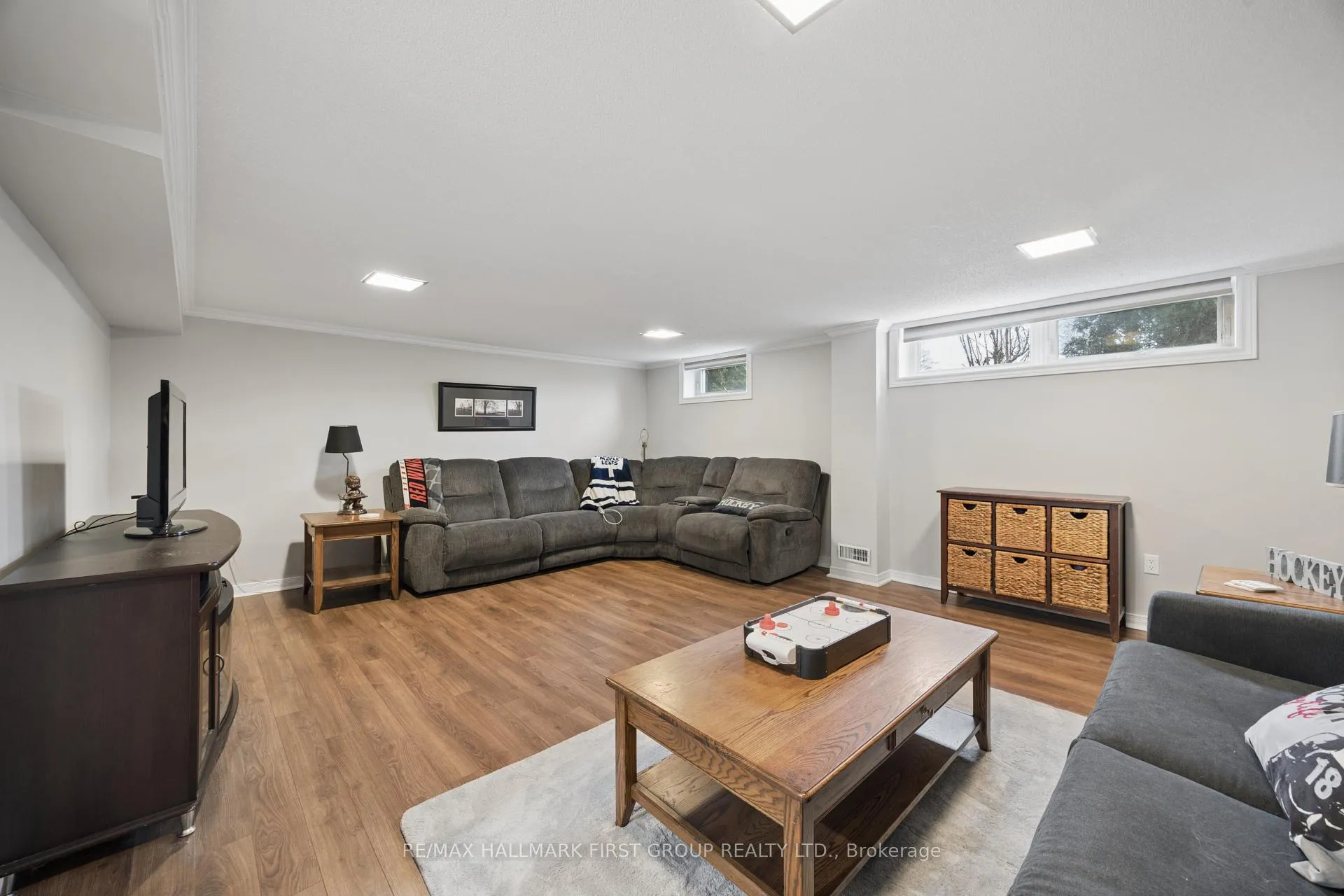 Photo 7 of Unit Lower, 846 Reytan Boulevard, Pickering, Bay Ridges — HOMEH