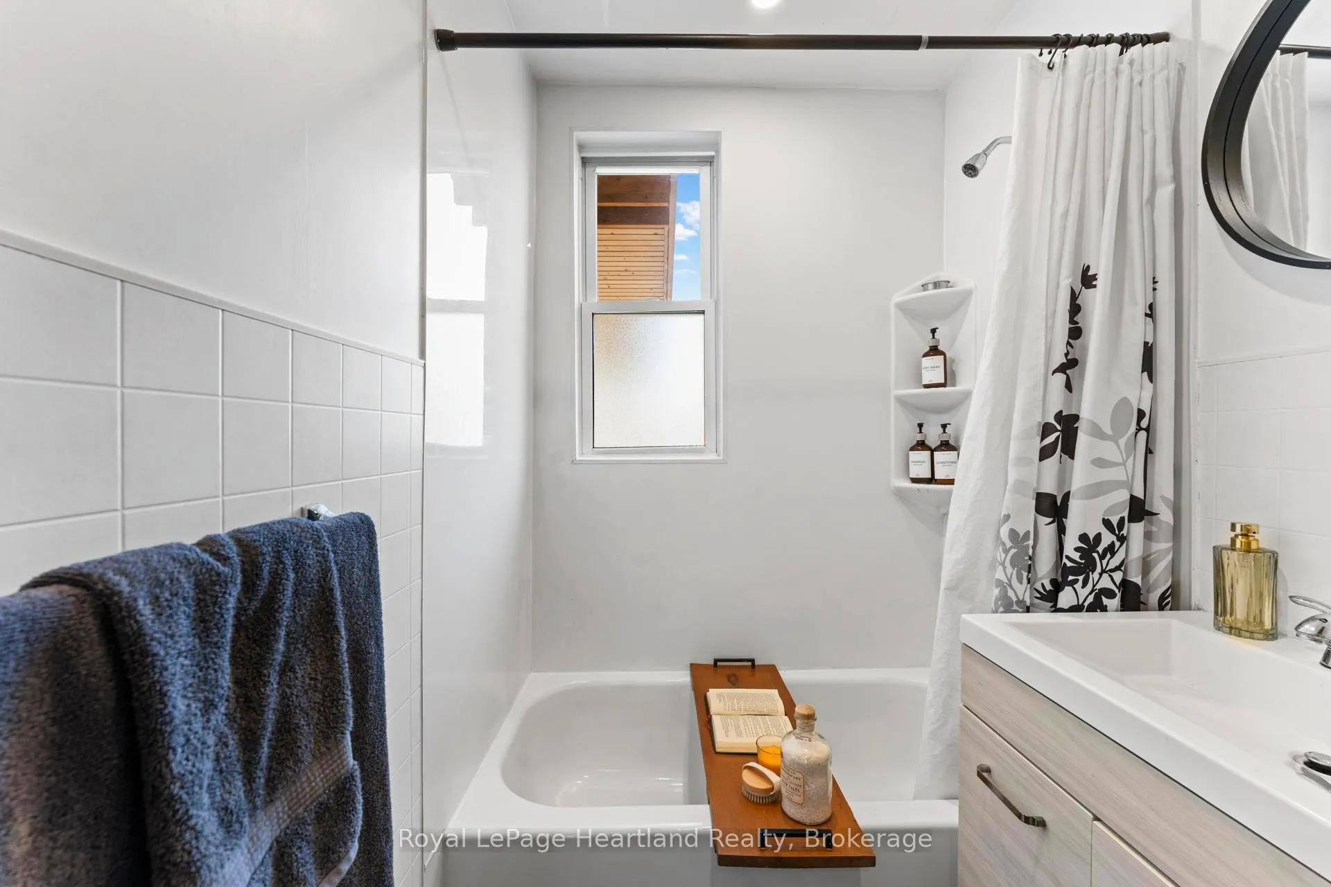 Photo 12 of 171 Huron Road, Goderich, Goderich (Town) — HOMEH