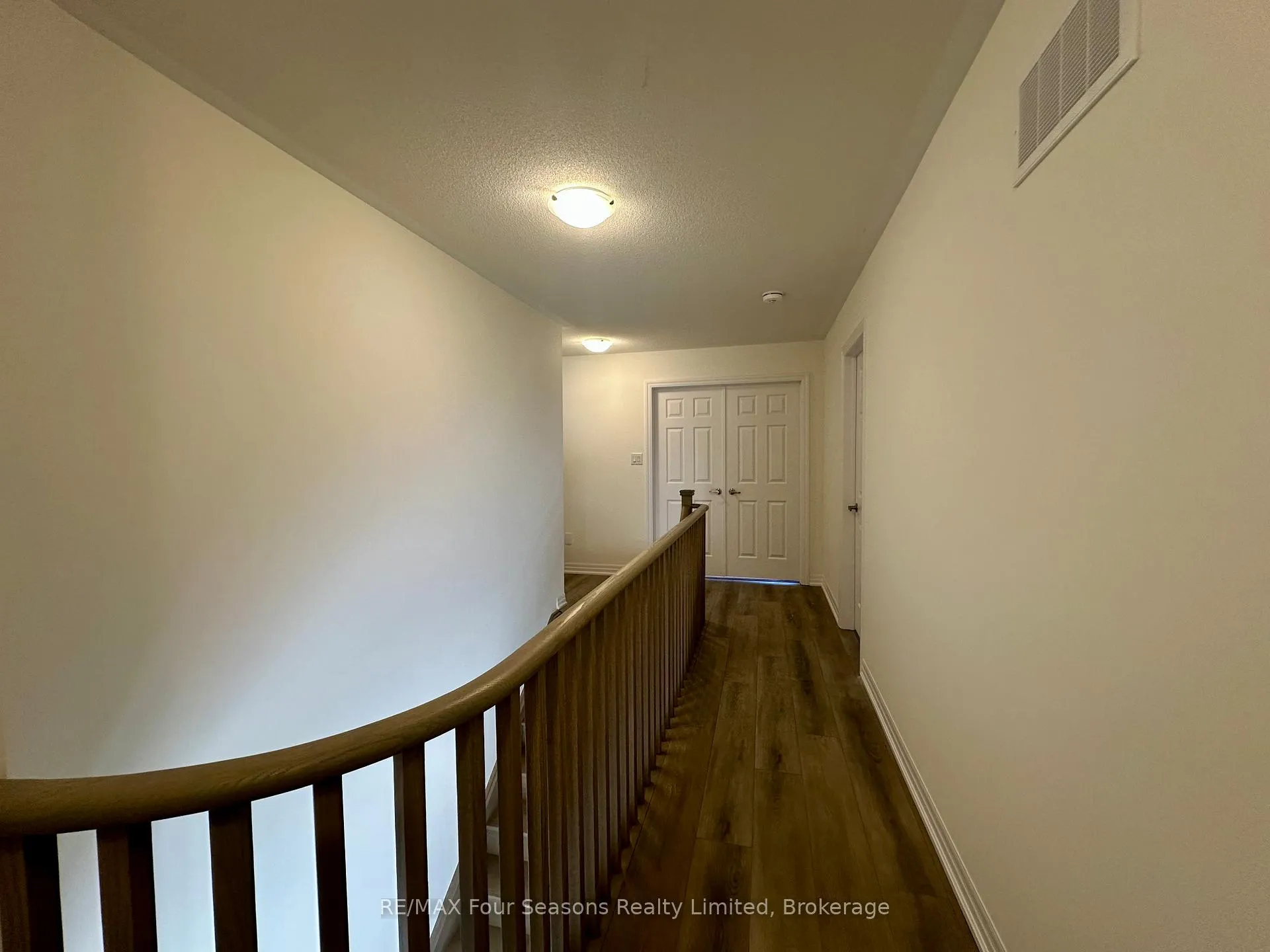 Photo 19 of 211 Stayner Street, Clearview, Stayner — HOMEH