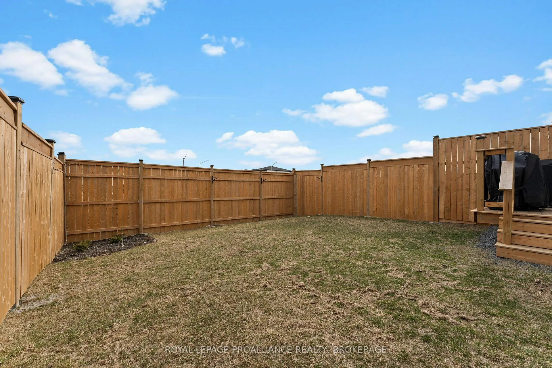 Photo 42 of 223 Superior Drive, Loyalist, Amherstview — HOMEH