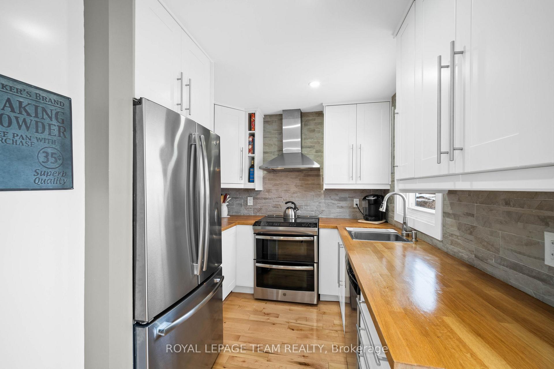 Photo 5 of 1220 St Paul Avenue E, Ottawa, Ellwood — HOMEH