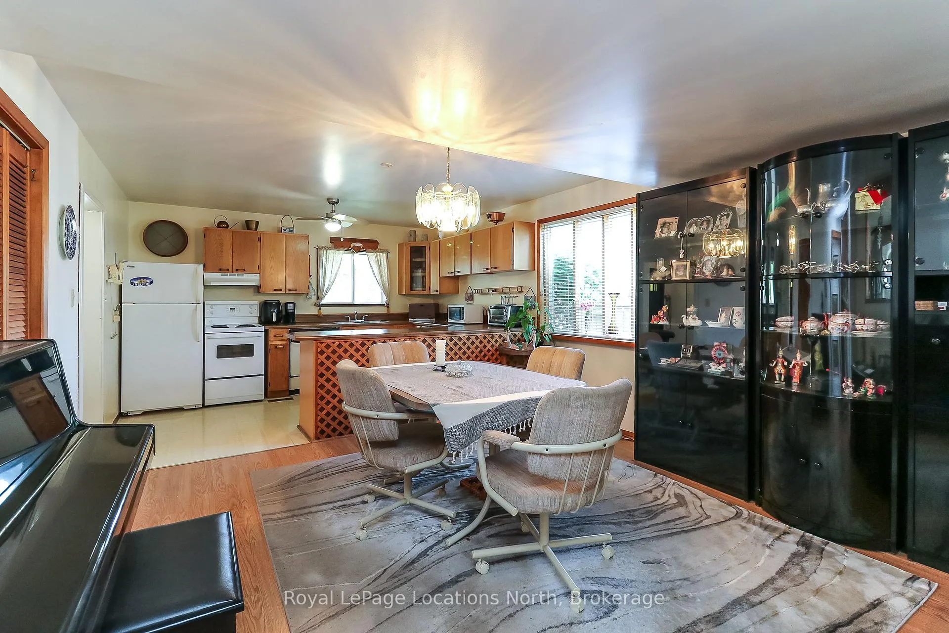 Photo 9 of 1320 River Road W, Wasaga Beach — HOMEH