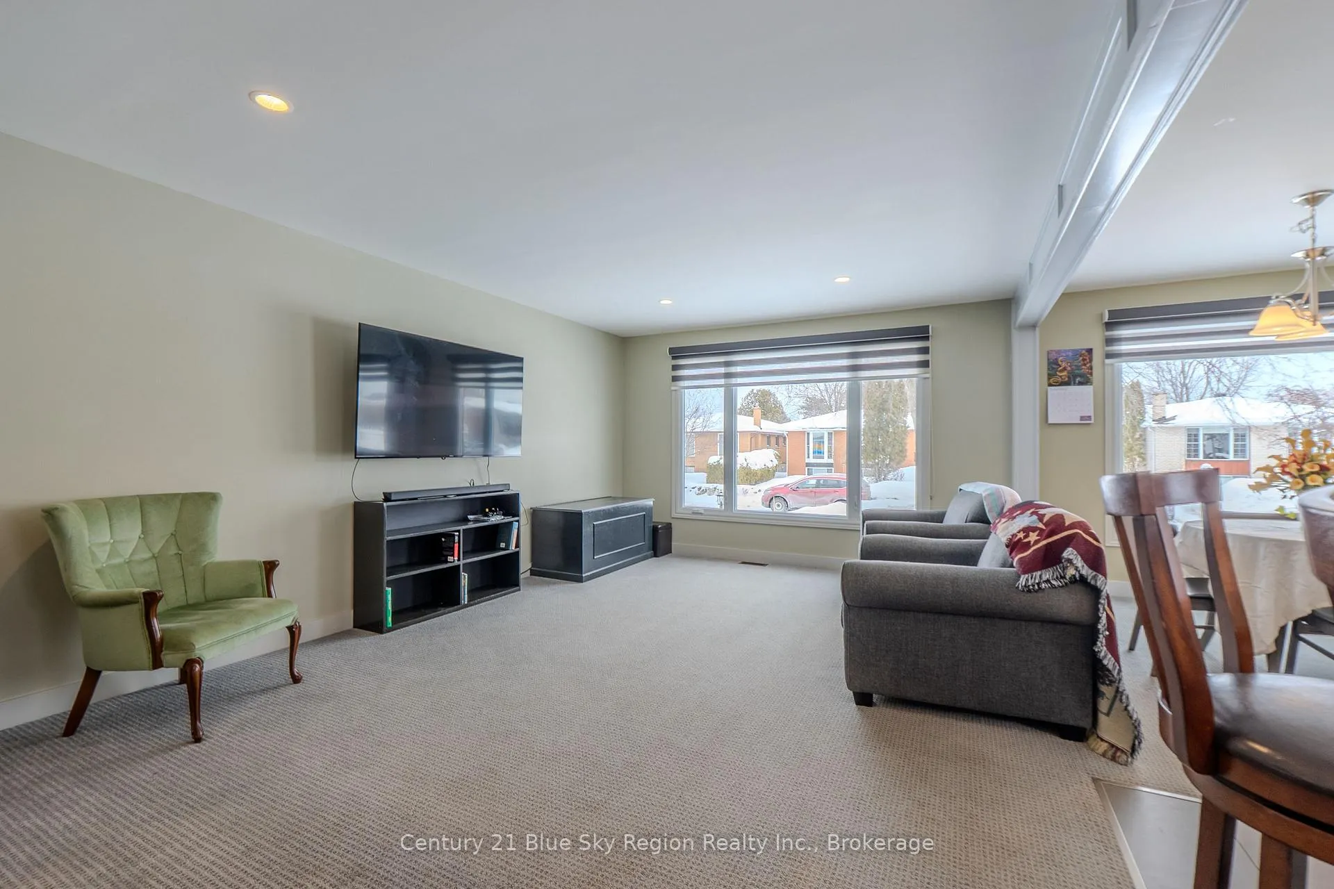Photo 5 of 5 Knox Court, North Bay, Ferris — HOMEH