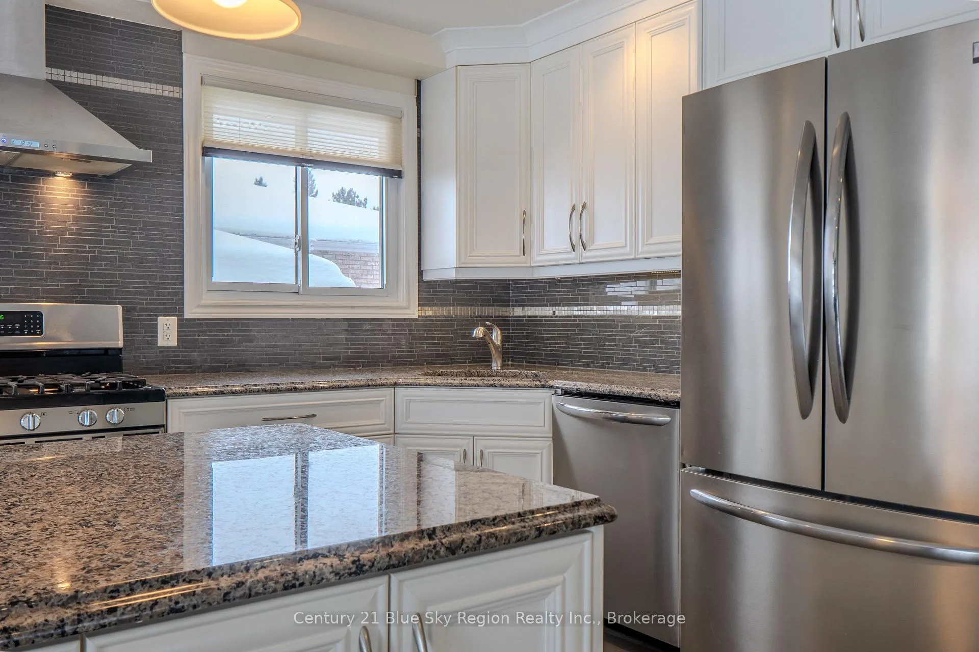 Photo 9 of 5 Knox Court, North Bay, Ferris — HOMEH