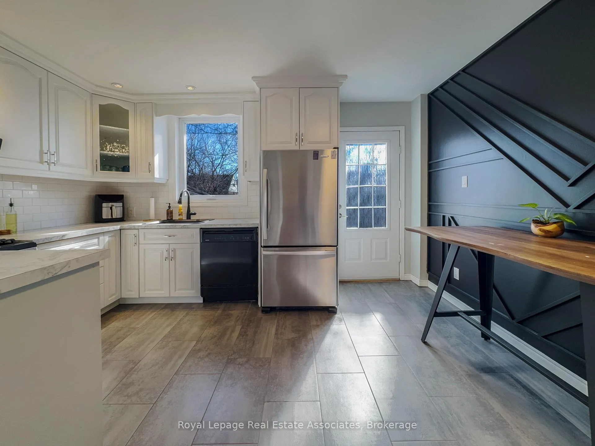Photo 8 of 181 East 13th Street, Hamilton, Inch Park — HOMEH