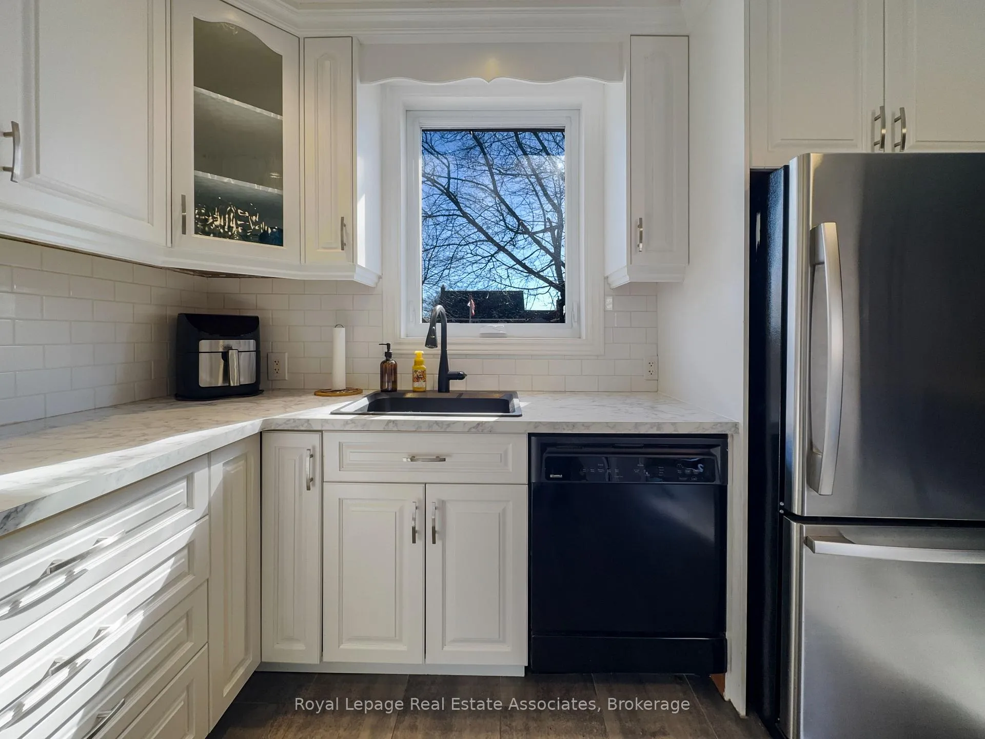 Photo 12 of 181 East 13th Street, Hamilton, Inch Park — HOMEH