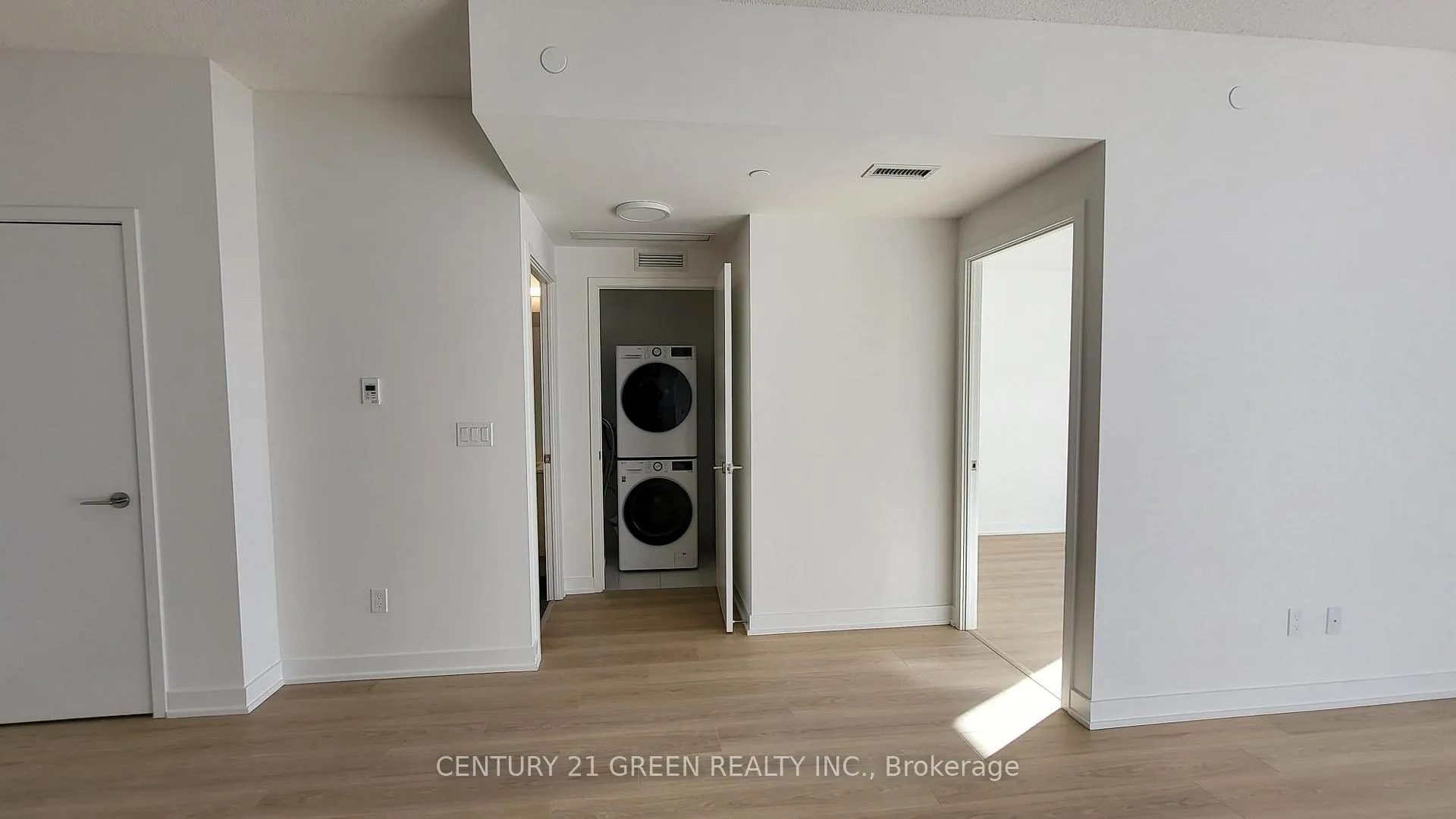 Photo 8 of Unit 908, 225 Malta Avenue, Brampton, Fletcher's Creek South — HOMEH