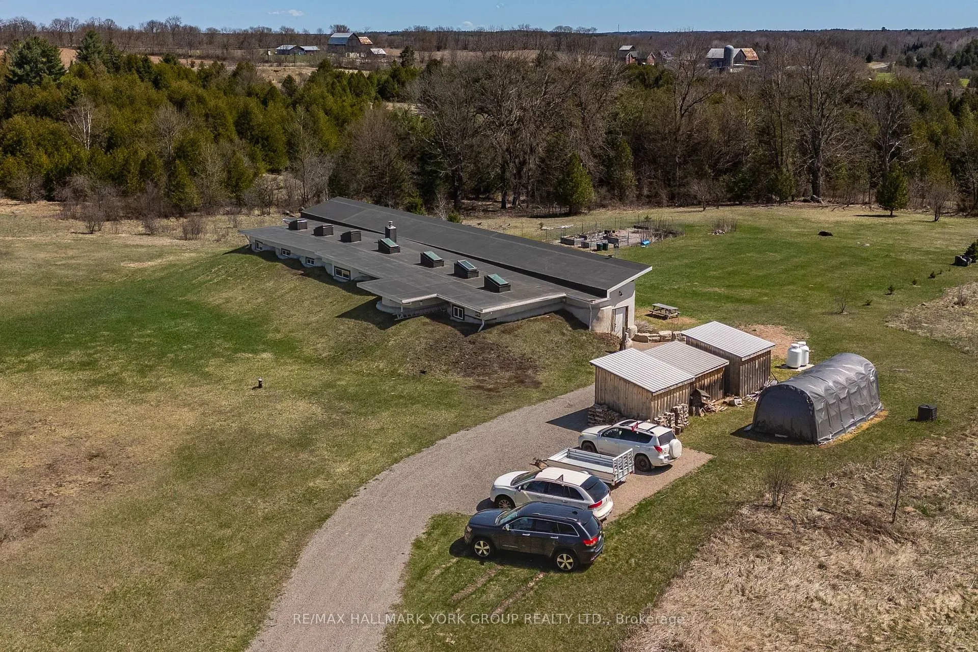 Photo 3 of 1375 Queensborough Road, Tweed, Elzevir (Twp) — HOMEH