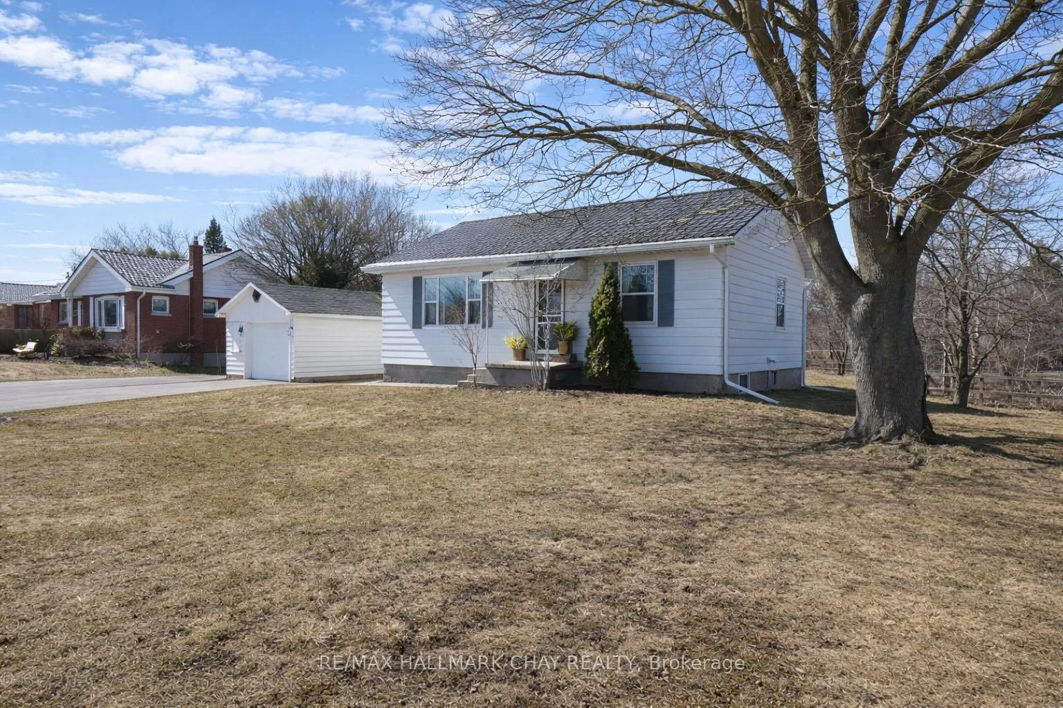 Photo 2 of 26 King Street S, Innisfil, Cookstown — HOMEH
