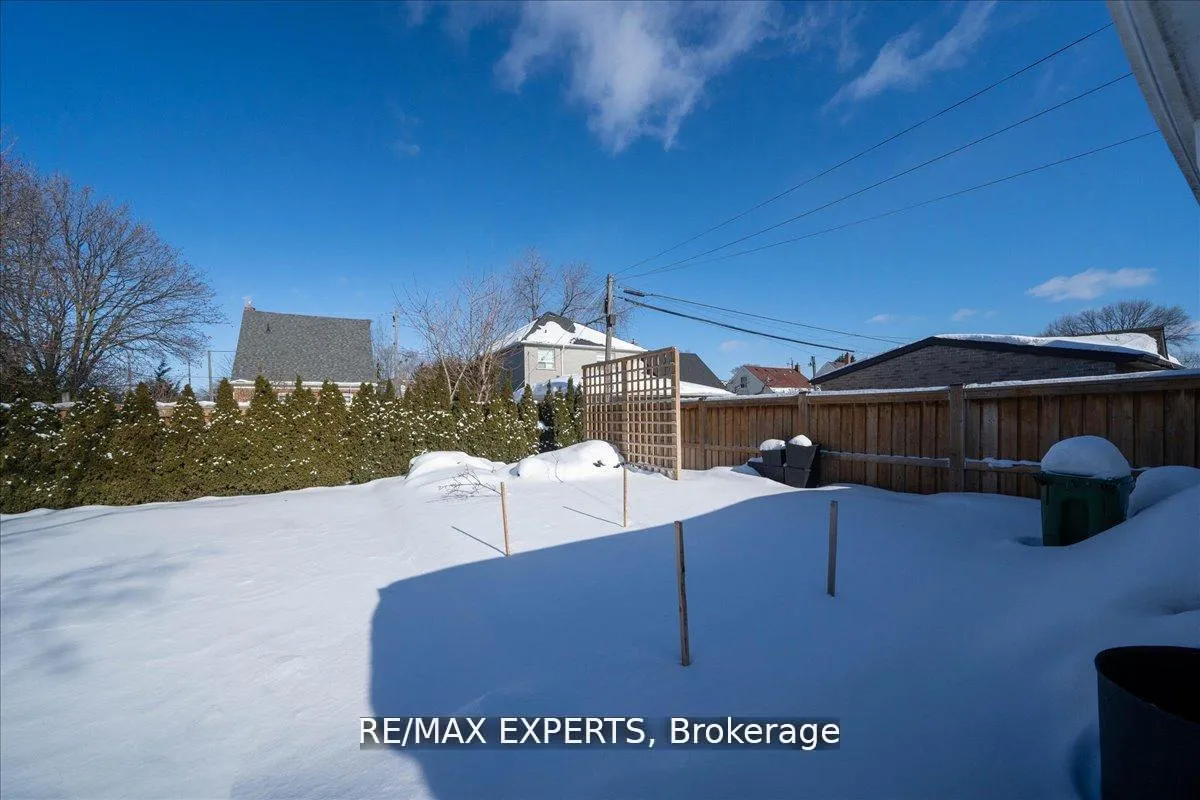 Photo 34 of 60 Anthony Road, North York, Downsview-Roding-CFB — HOMEH