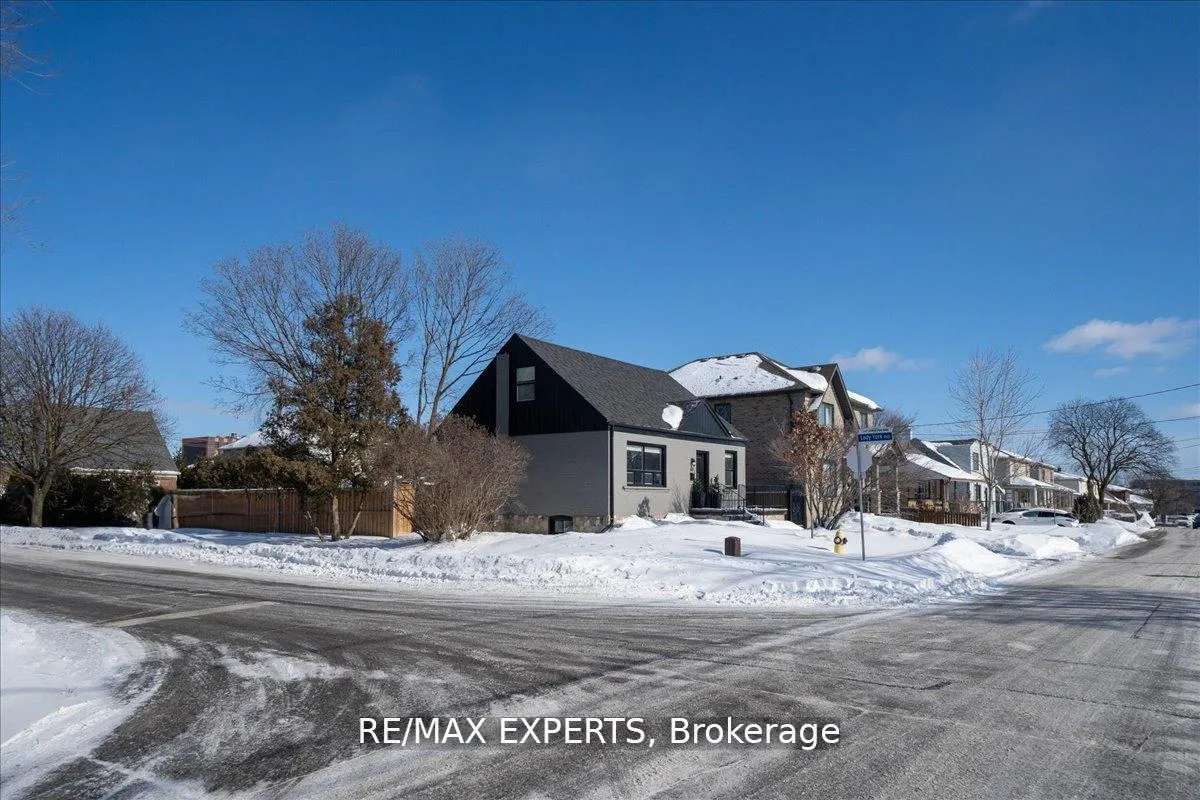 Photo 39 of 60 Anthony Road, North York, Downsview-Roding-CFB — HOMEH