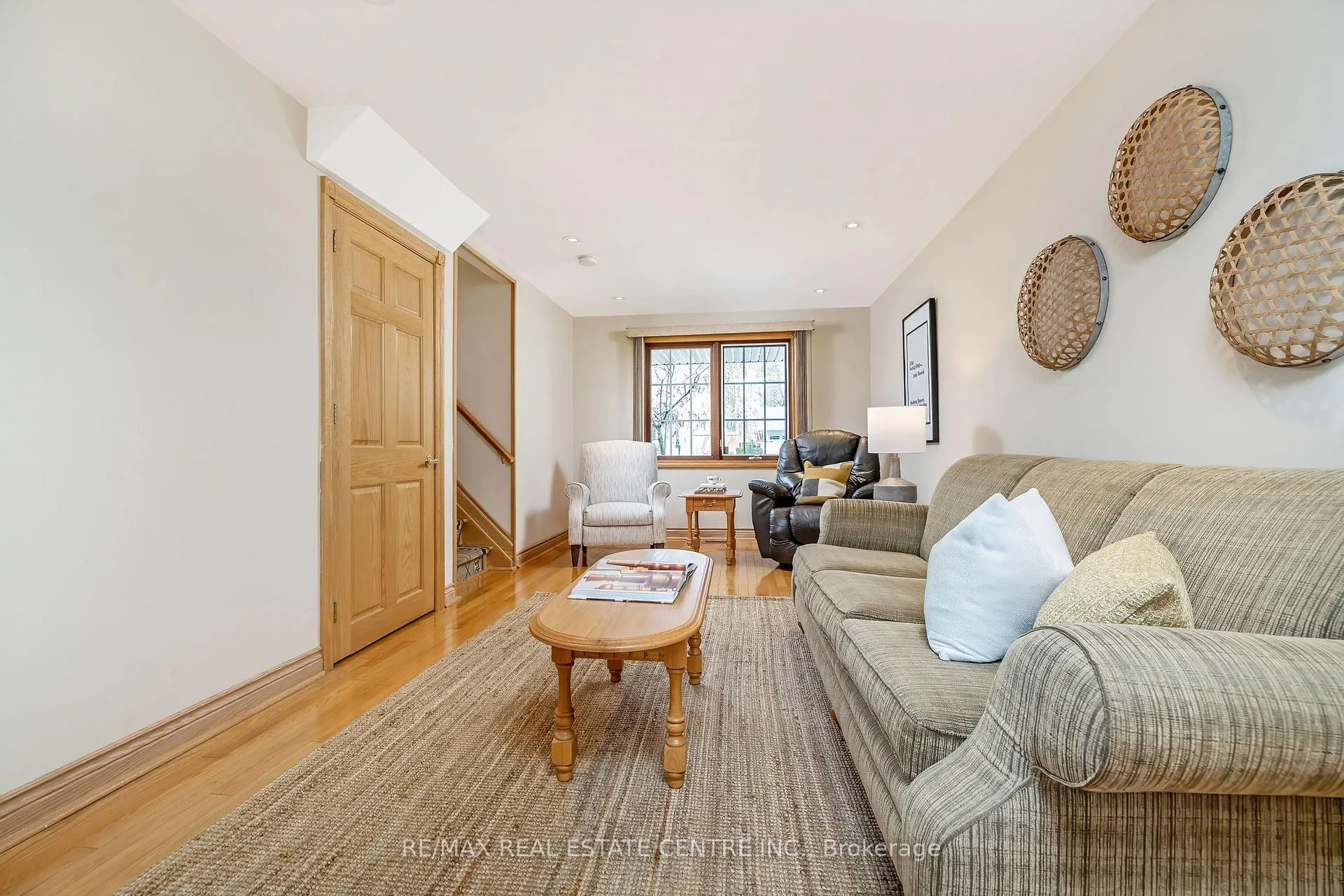 Photo 13 of 224 White Pines Drive, Burlington, Appleby — HOMEH