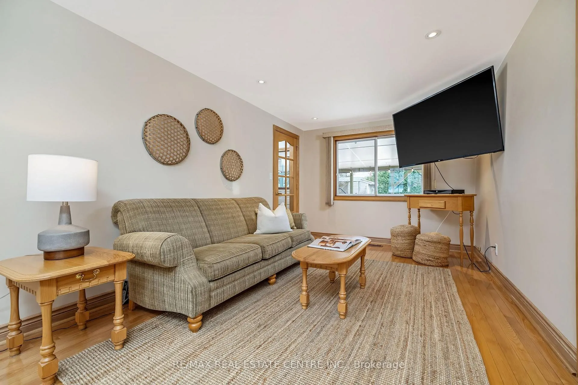 Photo 14 of 224 White Pines Drive, Burlington, Appleby — HOMEH