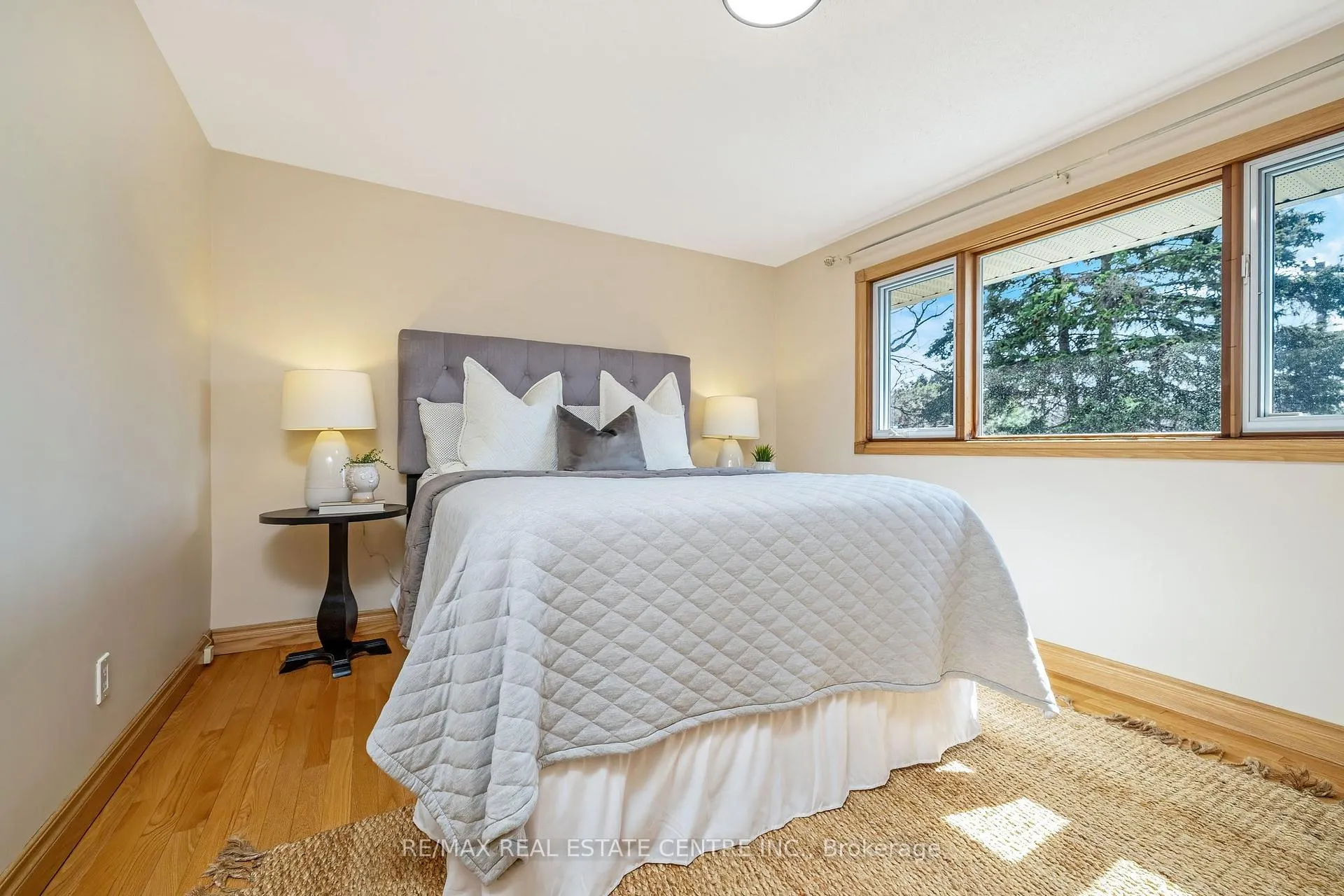 Photo 16 of 224 White Pines Drive, Burlington, Appleby — HOMEH