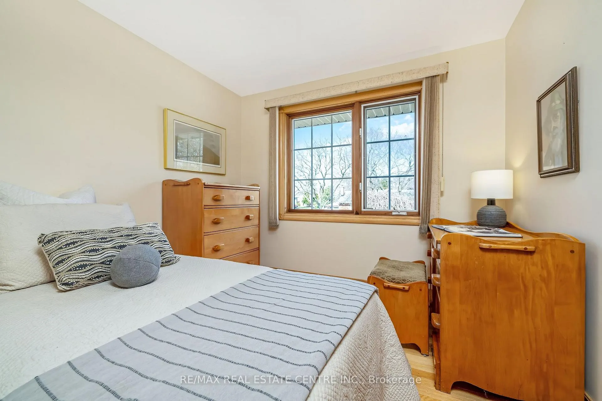 Photo 17 of 224 White Pines Drive, Burlington, Appleby — HOMEH