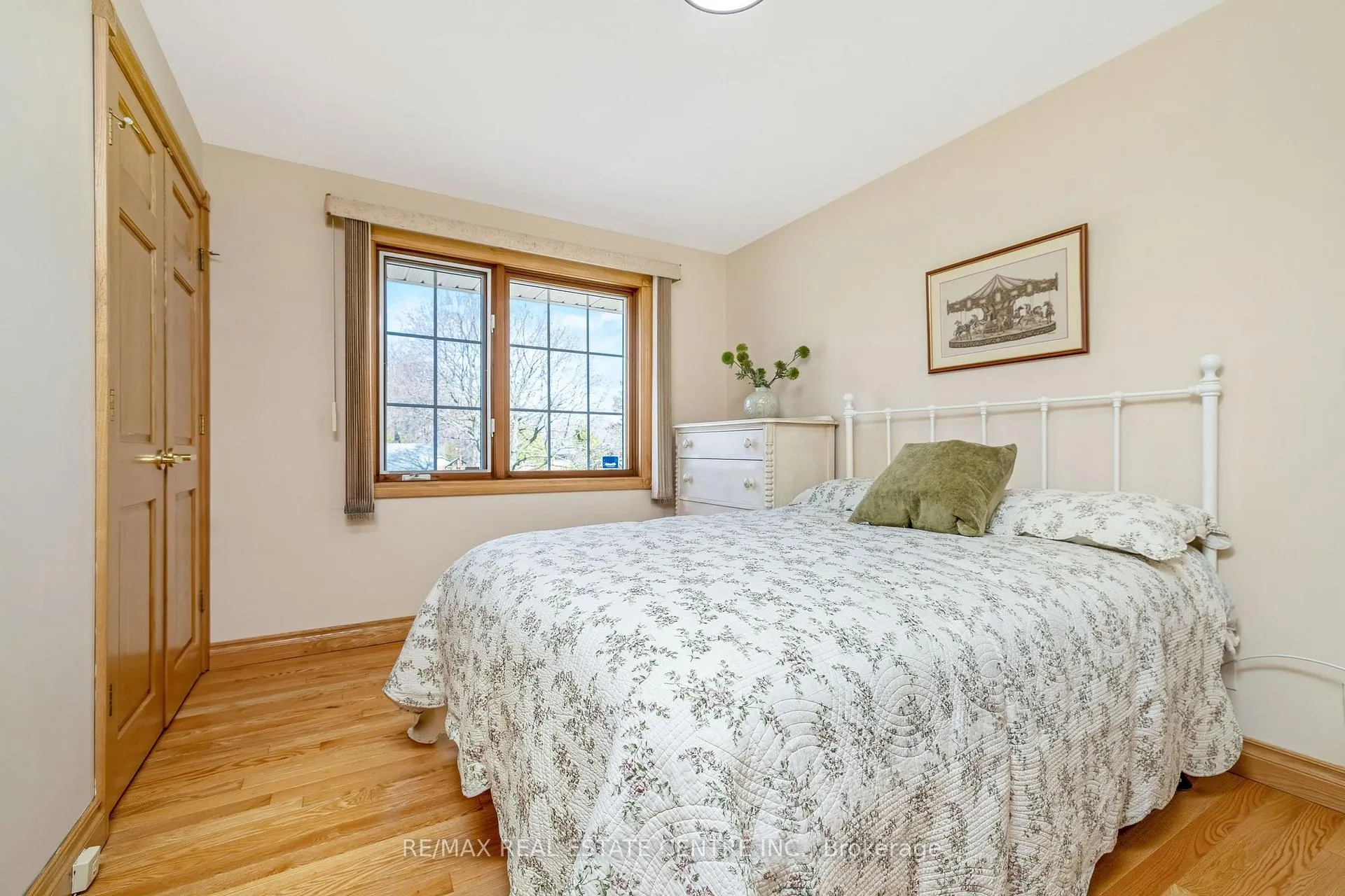 Photo 18 of 224 White Pines Drive, Burlington, Appleby — HOMEH
