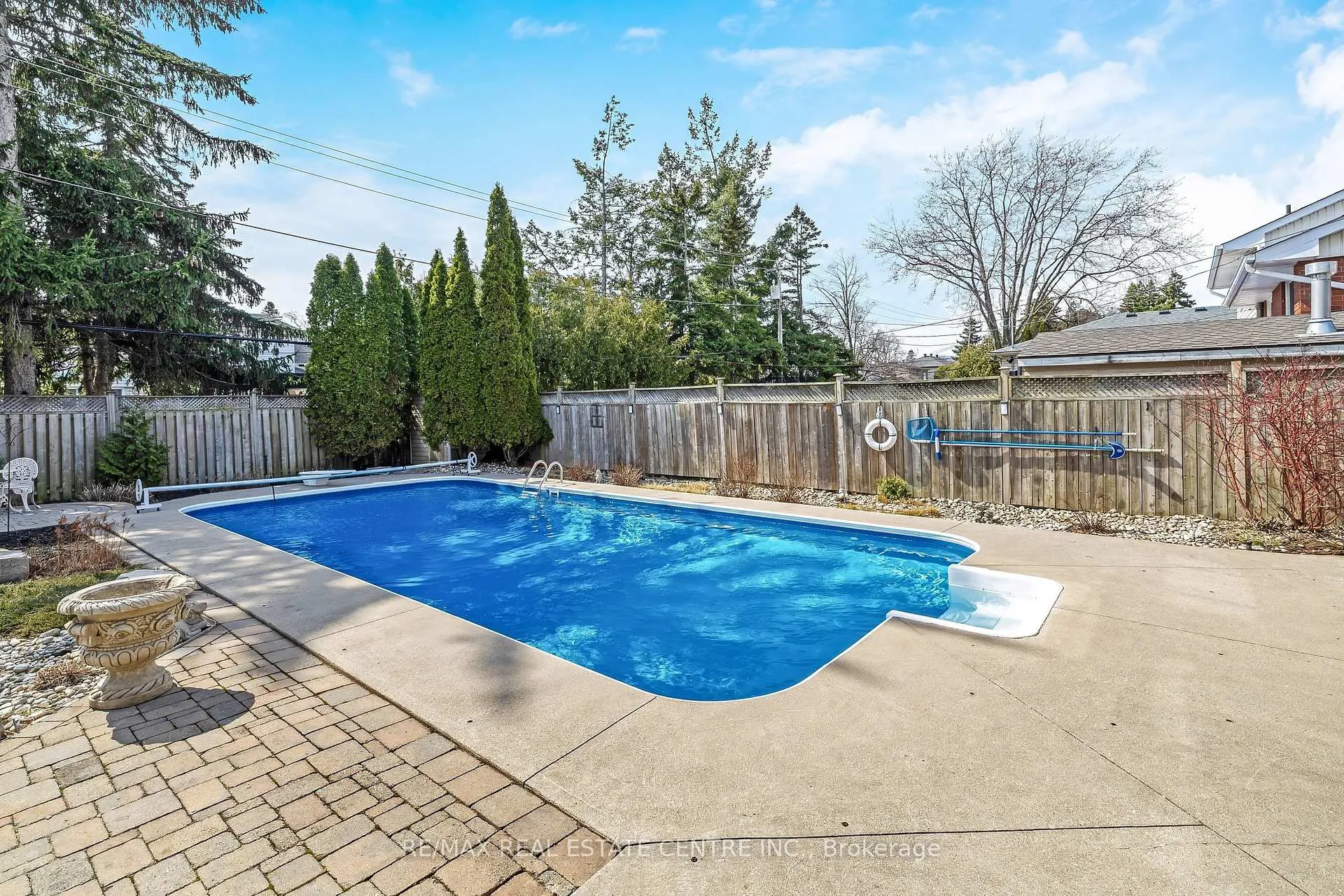 Photo 26 of 224 White Pines Drive, Burlington, Appleby — HOMEH