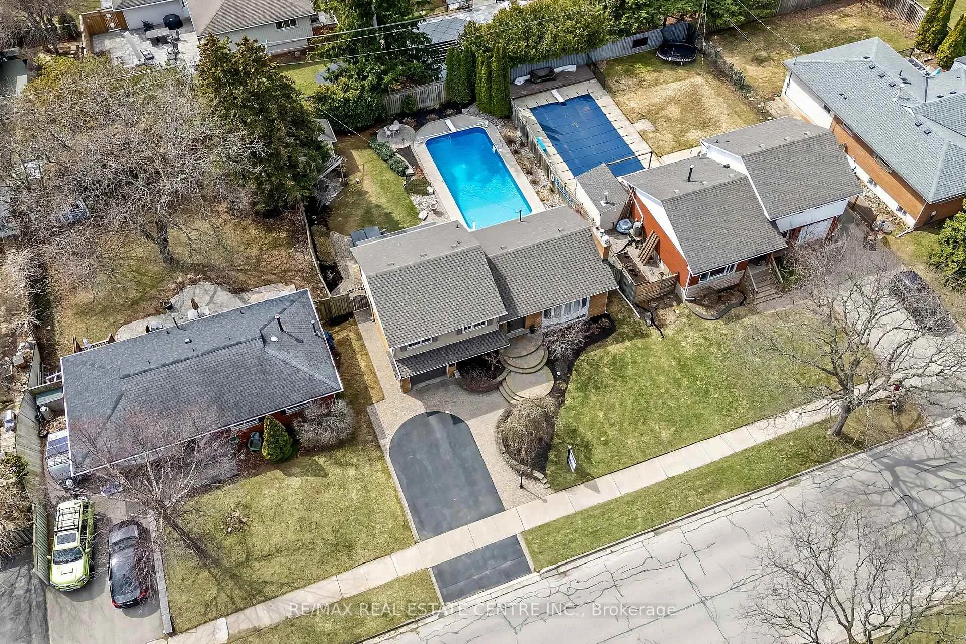 Photo 34 of 224 White Pines Drive, Burlington, Appleby — HOMEH
