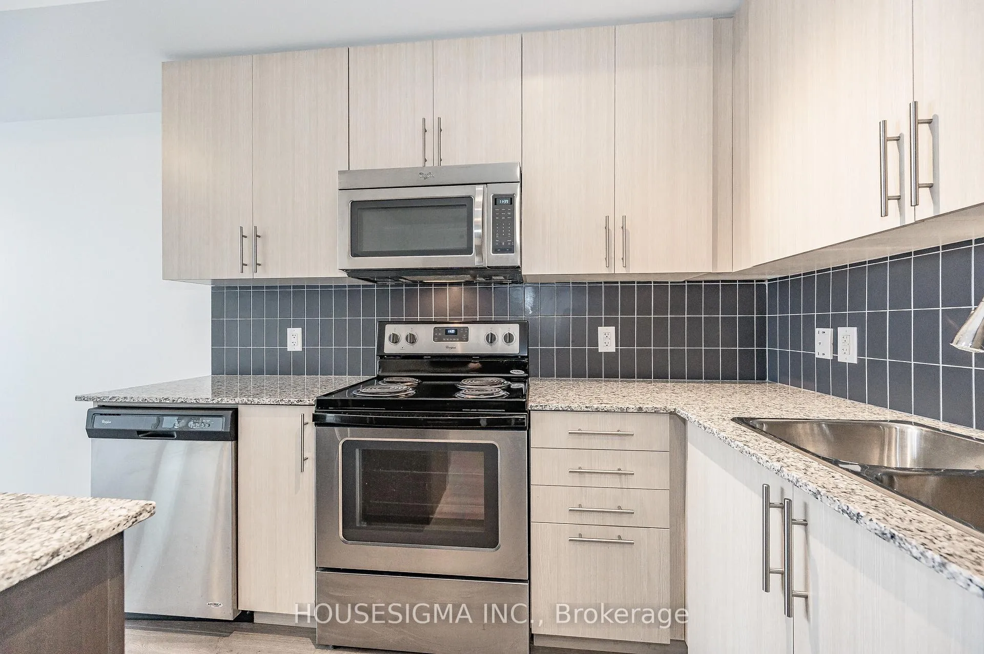 Photo 16 of Unit 412, 85 Duke Street W, Kitchener, City Commercial Core — HOMEH