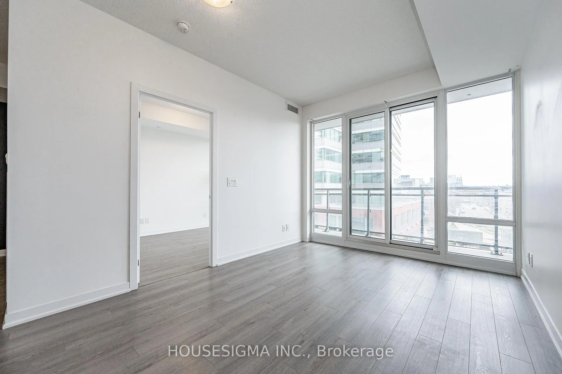 Photo 19 of Unit 412, 85 Duke Street W, Kitchener, City Commercial Core — HOMEH
