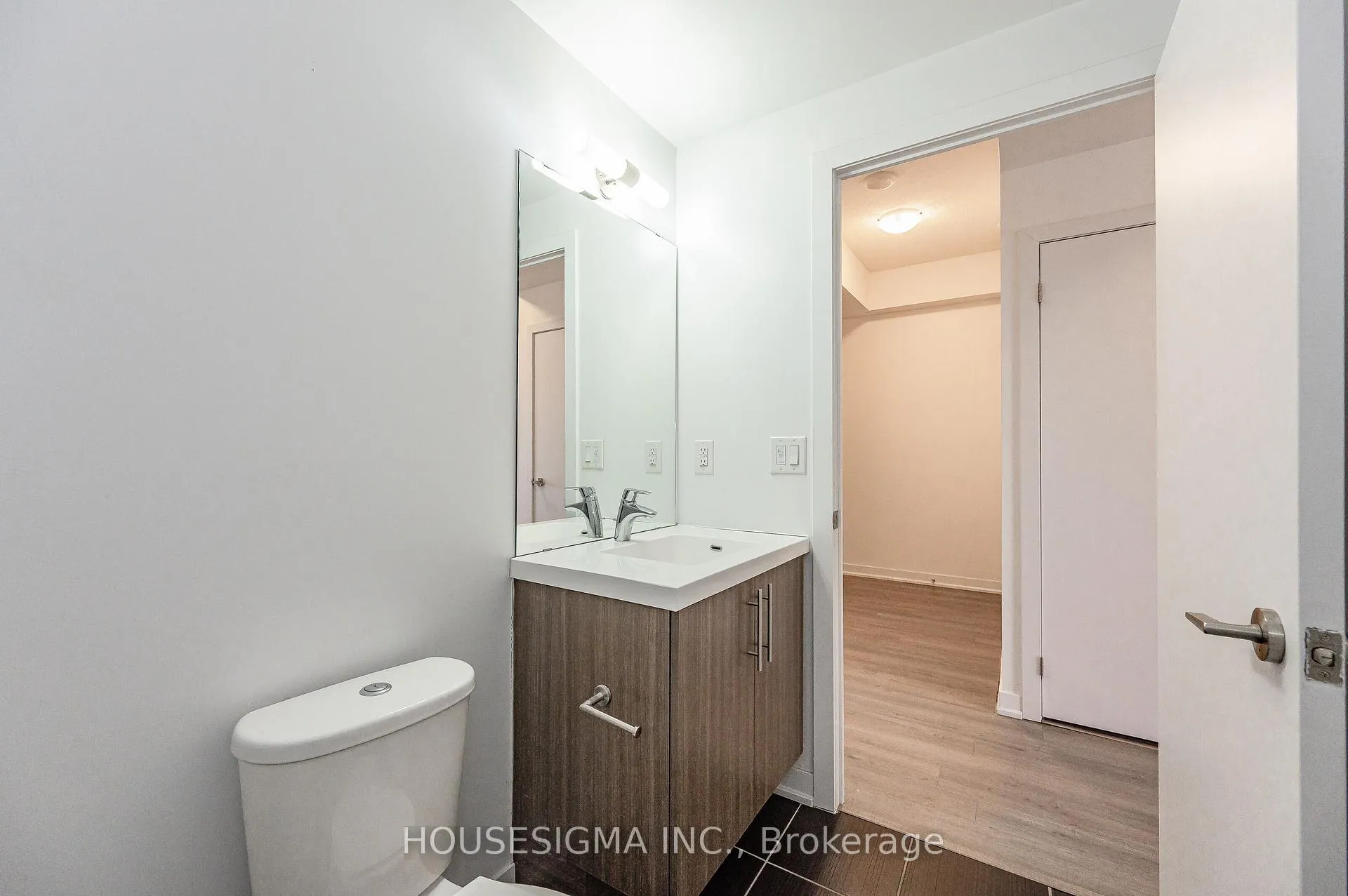 Photo 27 of Unit 412, 85 Duke Street W, Kitchener, City Commercial Core — HOMEH