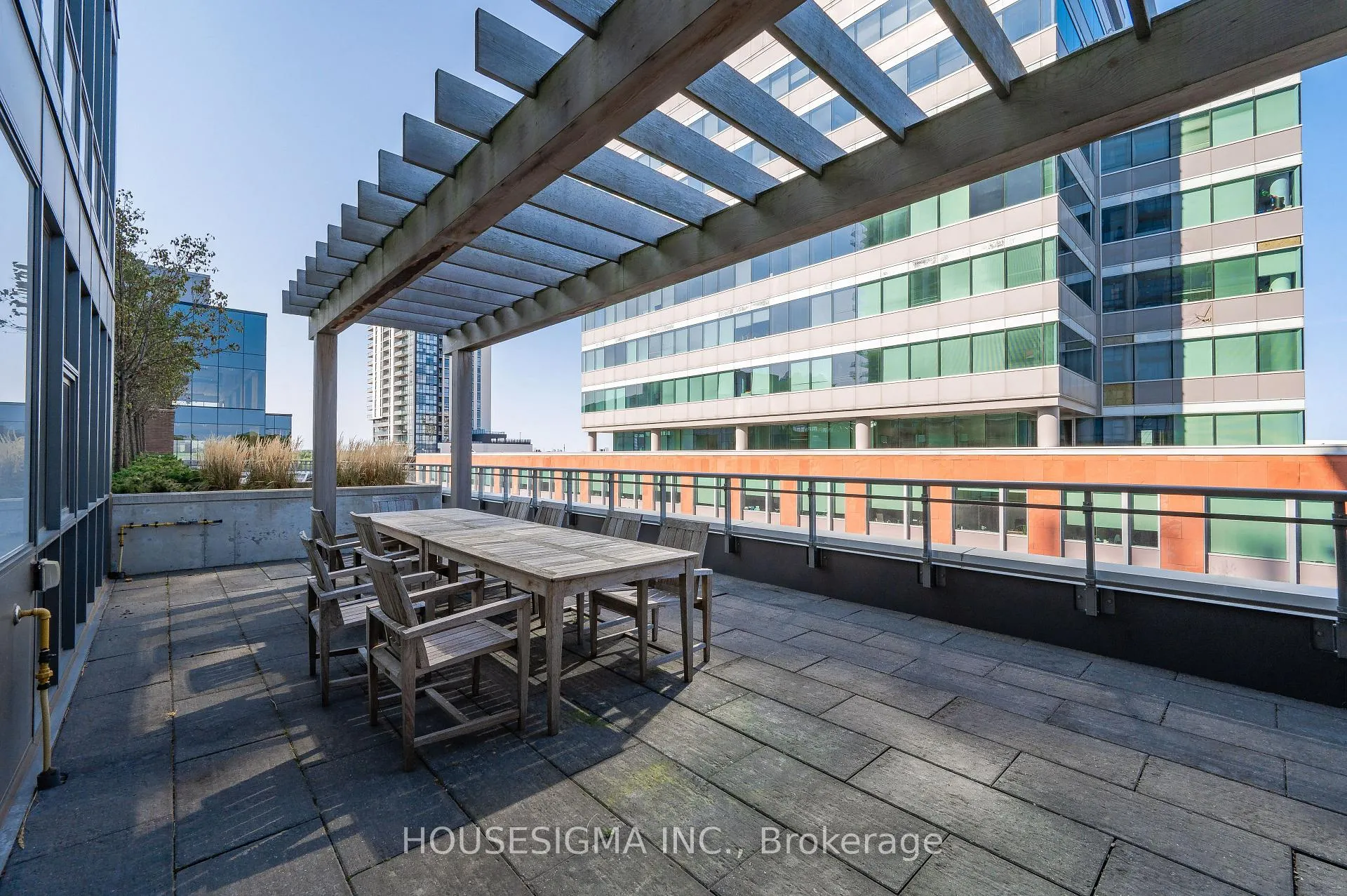 Photo 38 of Unit 412, 85 Duke Street W, Kitchener, City Commercial Core — HOMEH