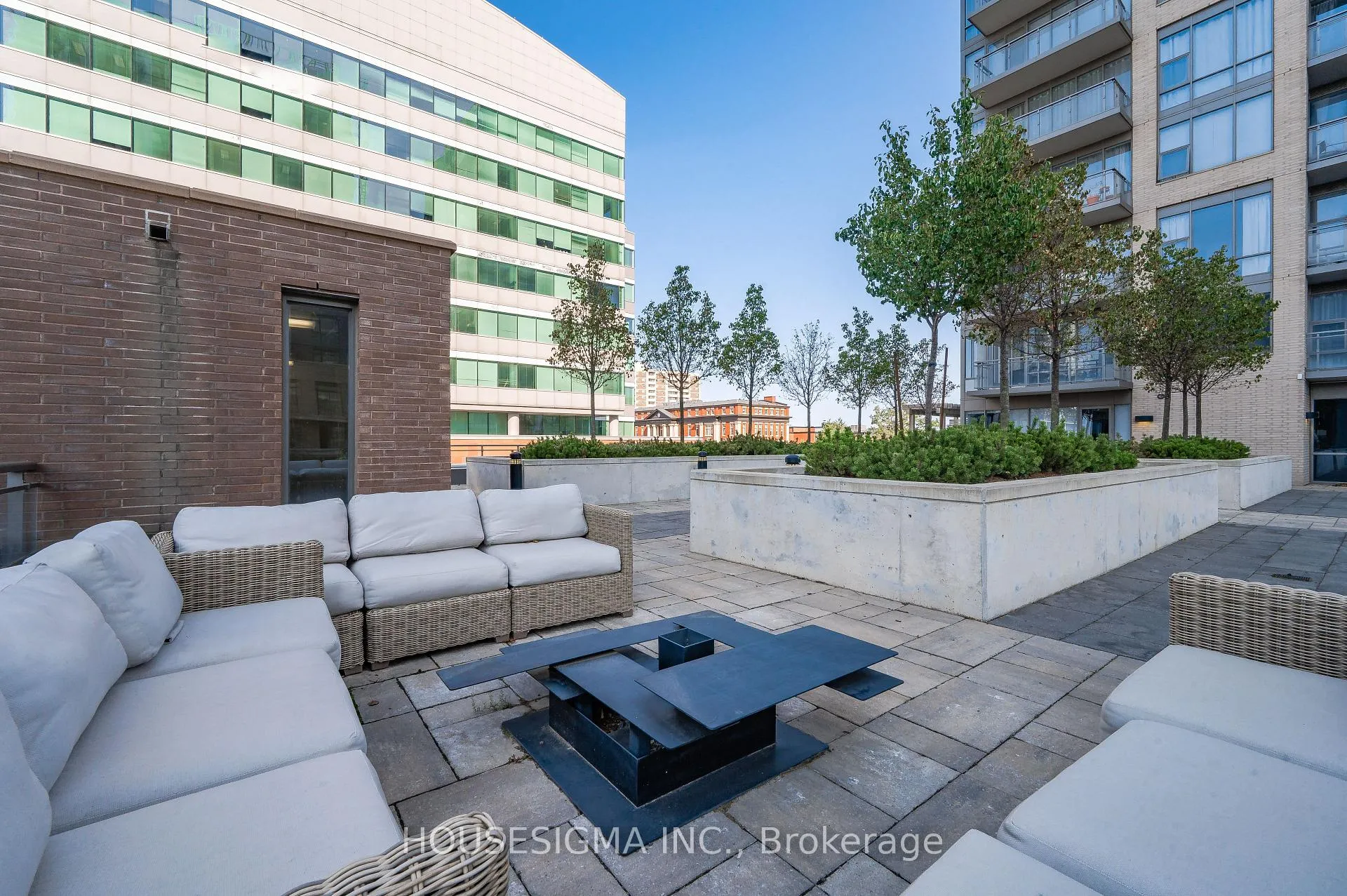 Photo 42 of Unit 412, 85 Duke Street W, Kitchener, City Commercial Core — HOMEH