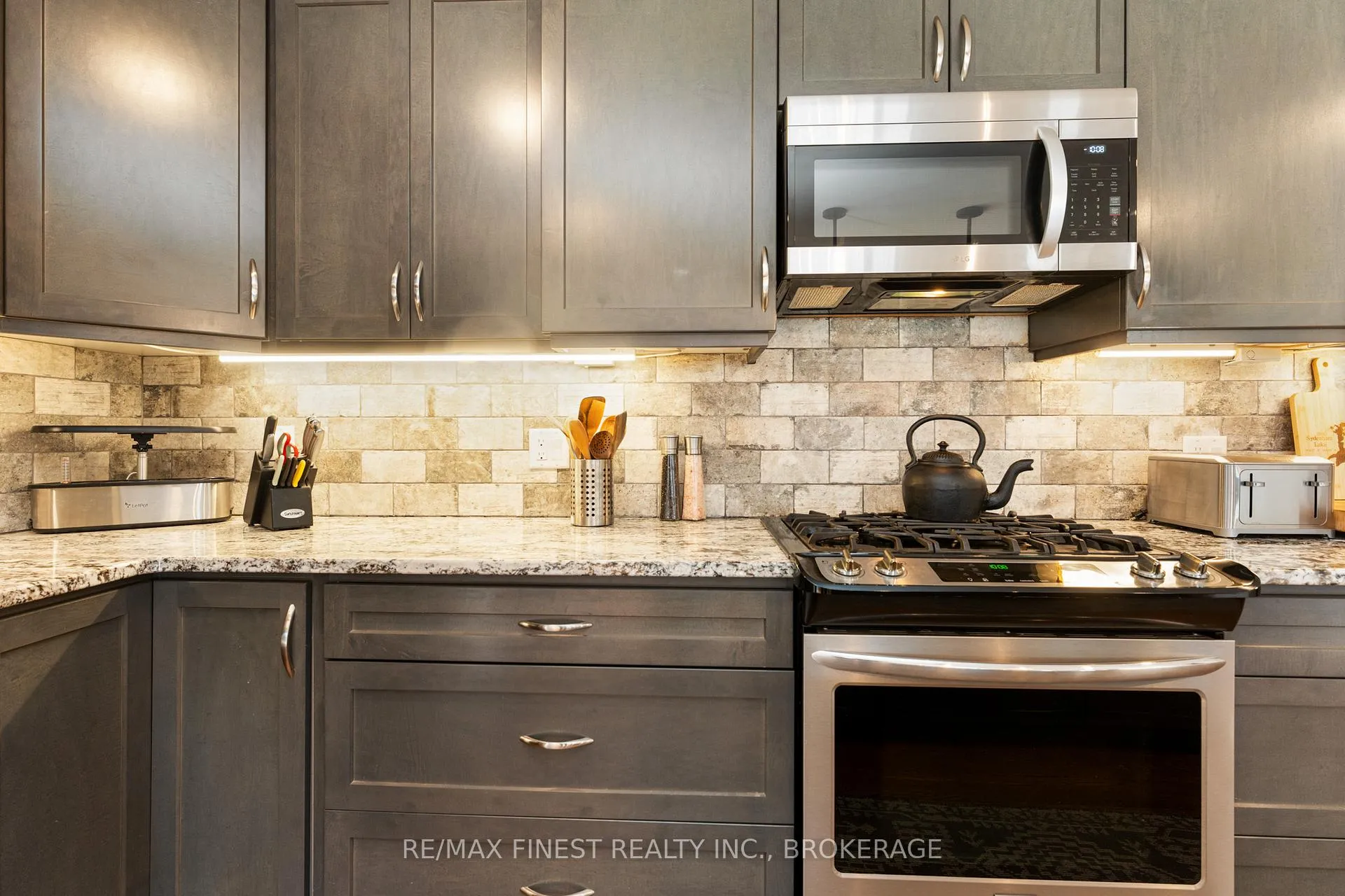 Photo 13 of 2159 Eel Bay Road, Frontenac, Frontenac South — HOMEH