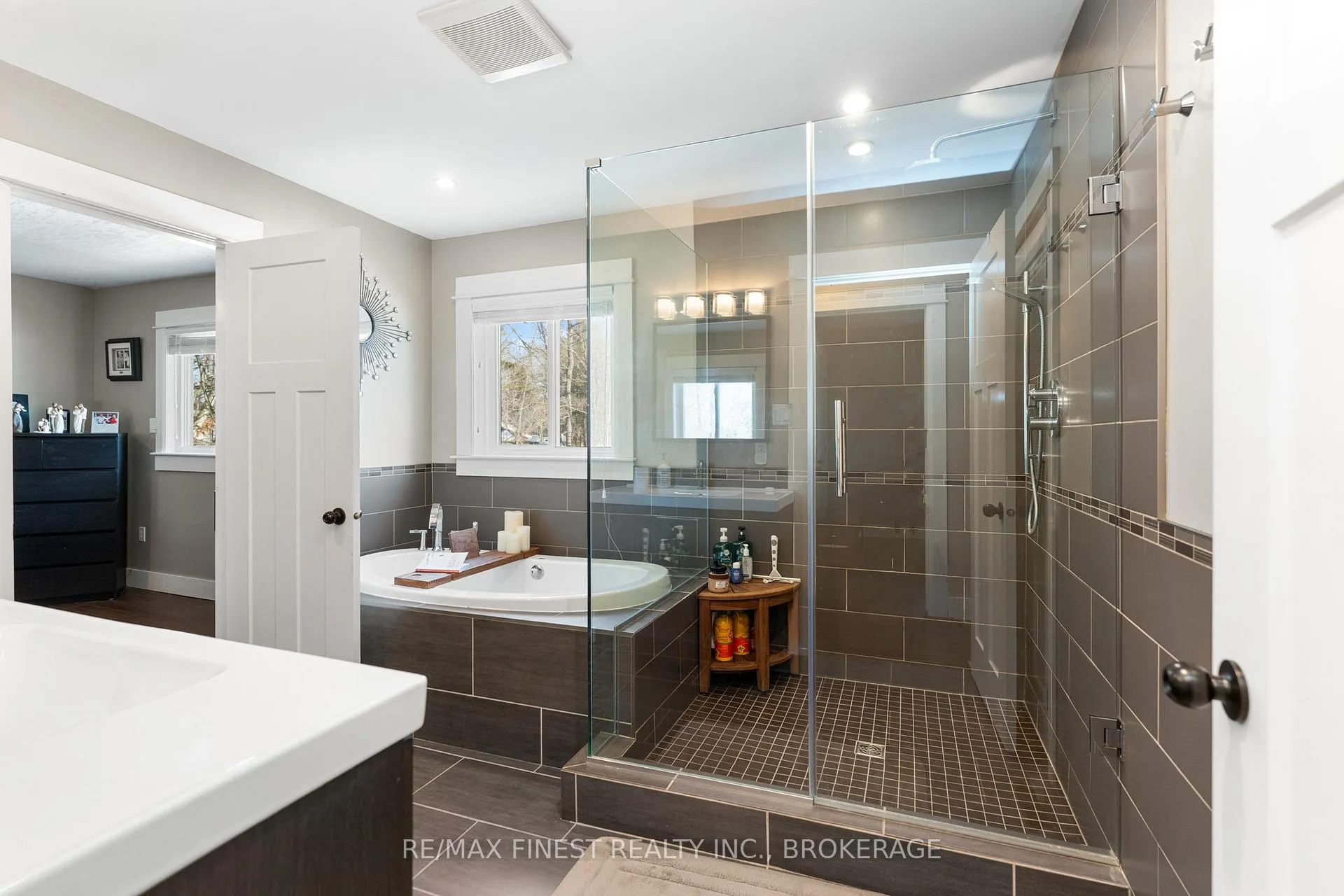 Photo 20 of 2159 Eel Bay Road, Frontenac, Frontenac South — HOMEH