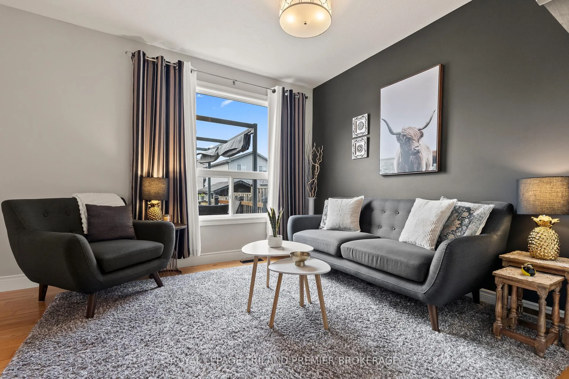 Photo 13 of 213 Crimson Crescent, London, East P — HOMEH