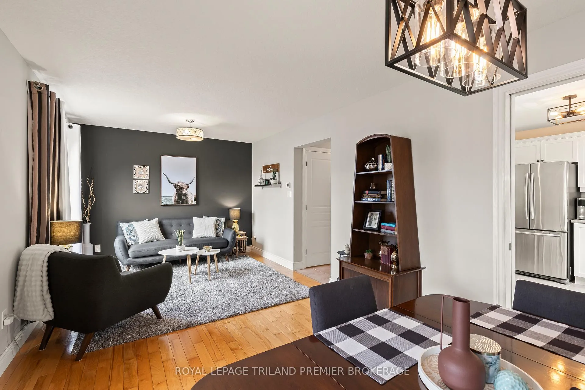 Photo 15 of 213 Crimson Crescent, London, East P — HOMEH
