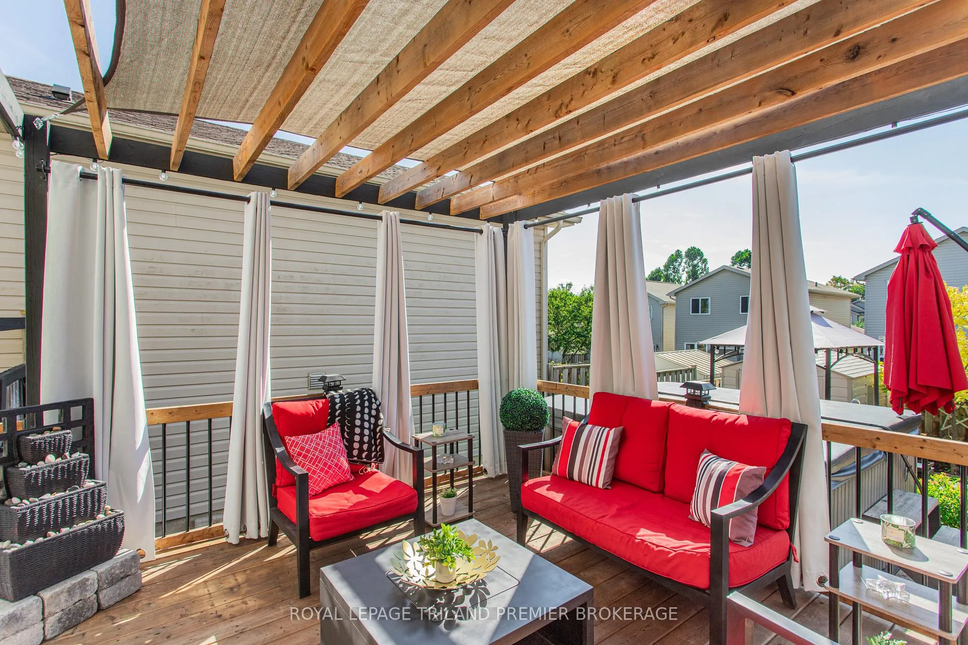 Photo 41 of 213 Crimson Crescent, London, East P — HOMEH