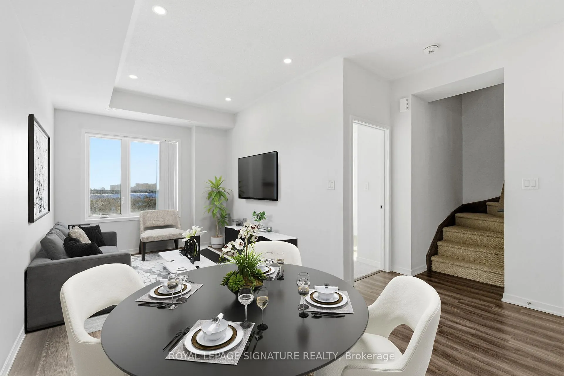 Photo 3 of Unit 275, 150 Honeycrisp Crescent, Vaughan, Vaughan Corporate Centre — HOMEH