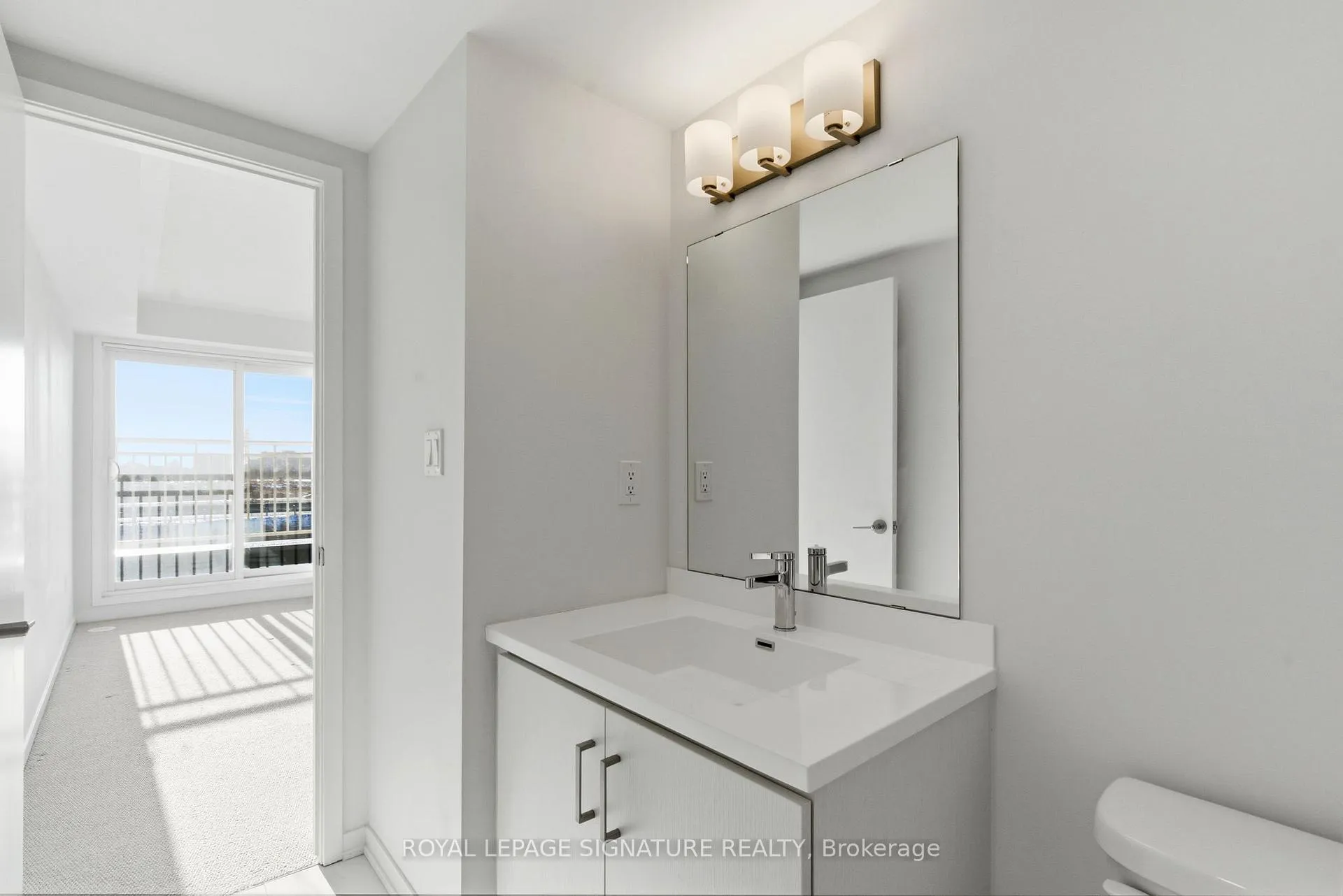 Photo 13 of Unit 275, 150 Honeycrisp Crescent, Vaughan, Vaughan Corporate Centre — HOMEH