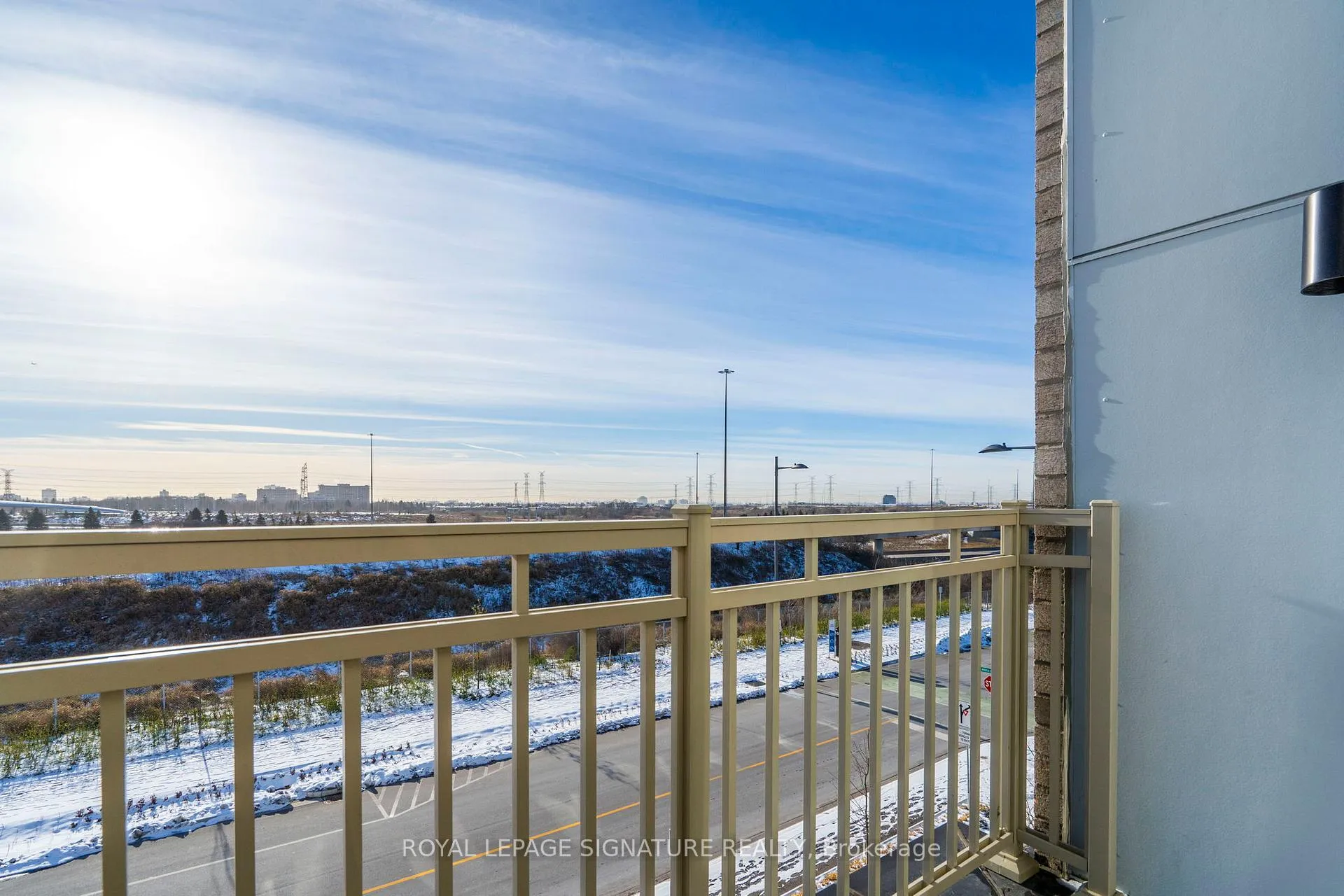 Photo 17 of Unit 275, 150 Honeycrisp Crescent, Vaughan, Vaughan Corporate Centre — HOMEH