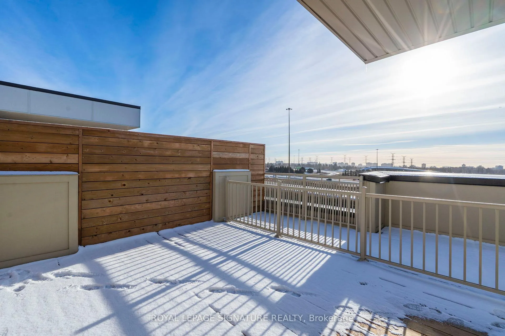 Photo 18 of Unit 275, 150 Honeycrisp Crescent, Vaughan, Vaughan Corporate Centre — HOMEH