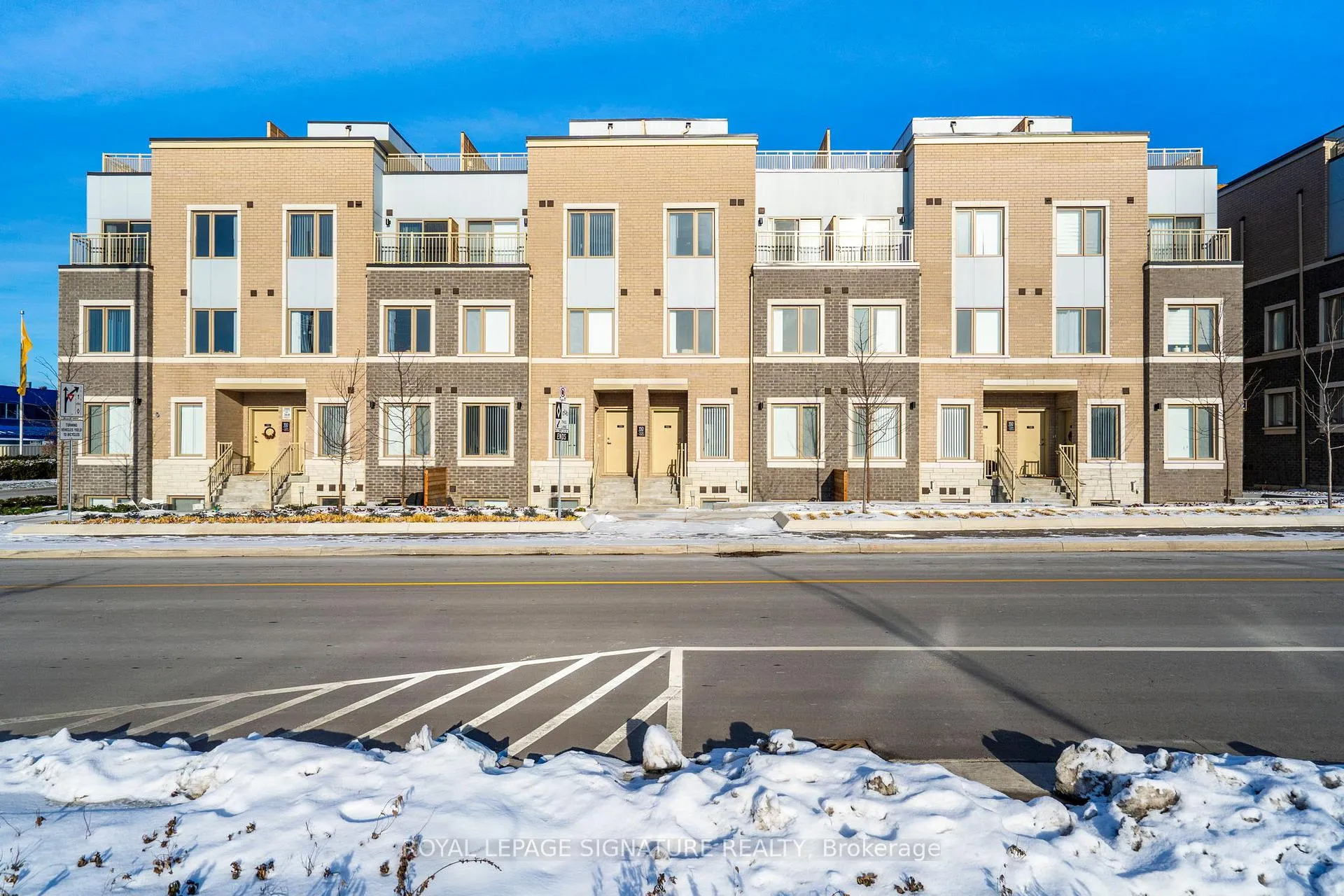 Photo 23 of Unit 275, 150 Honeycrisp Crescent, Vaughan, Vaughan Corporate Centre — HOMEH