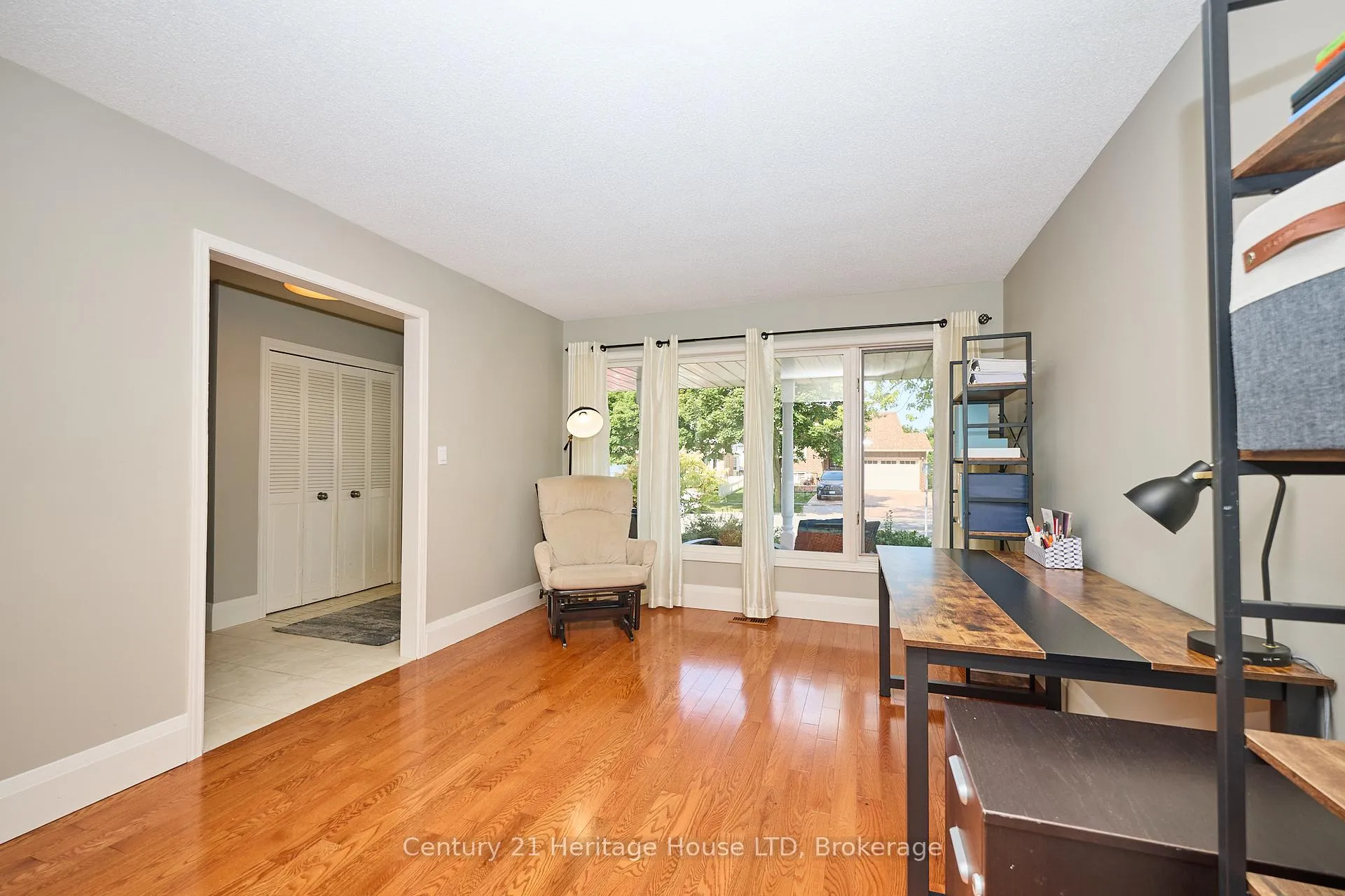 Photo 5 of 57 Keefer Road, Thorold, Confederation Heights — HOMEH