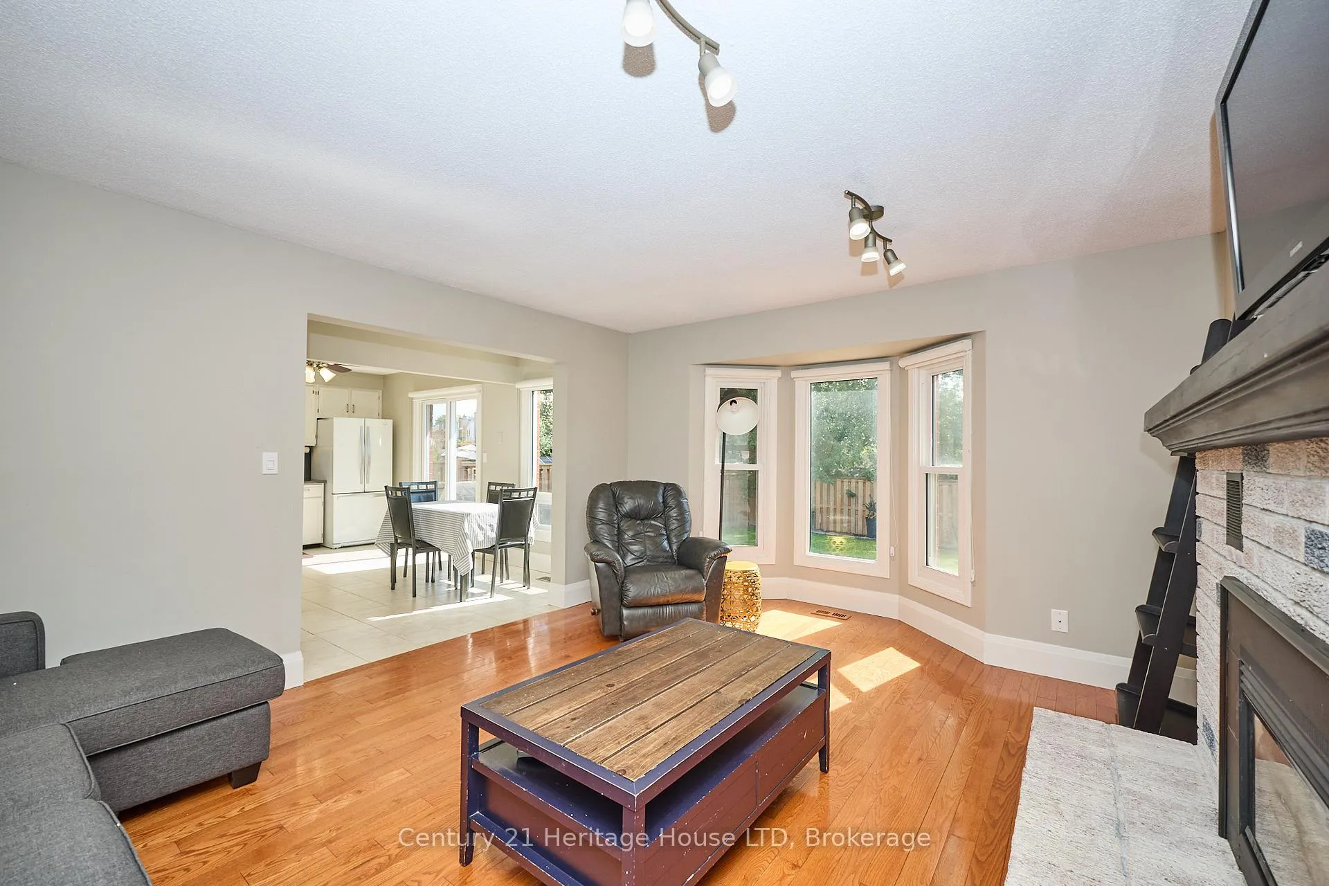 Photo 17 of 57 Keefer Road, Thorold, Confederation Heights — HOMEH