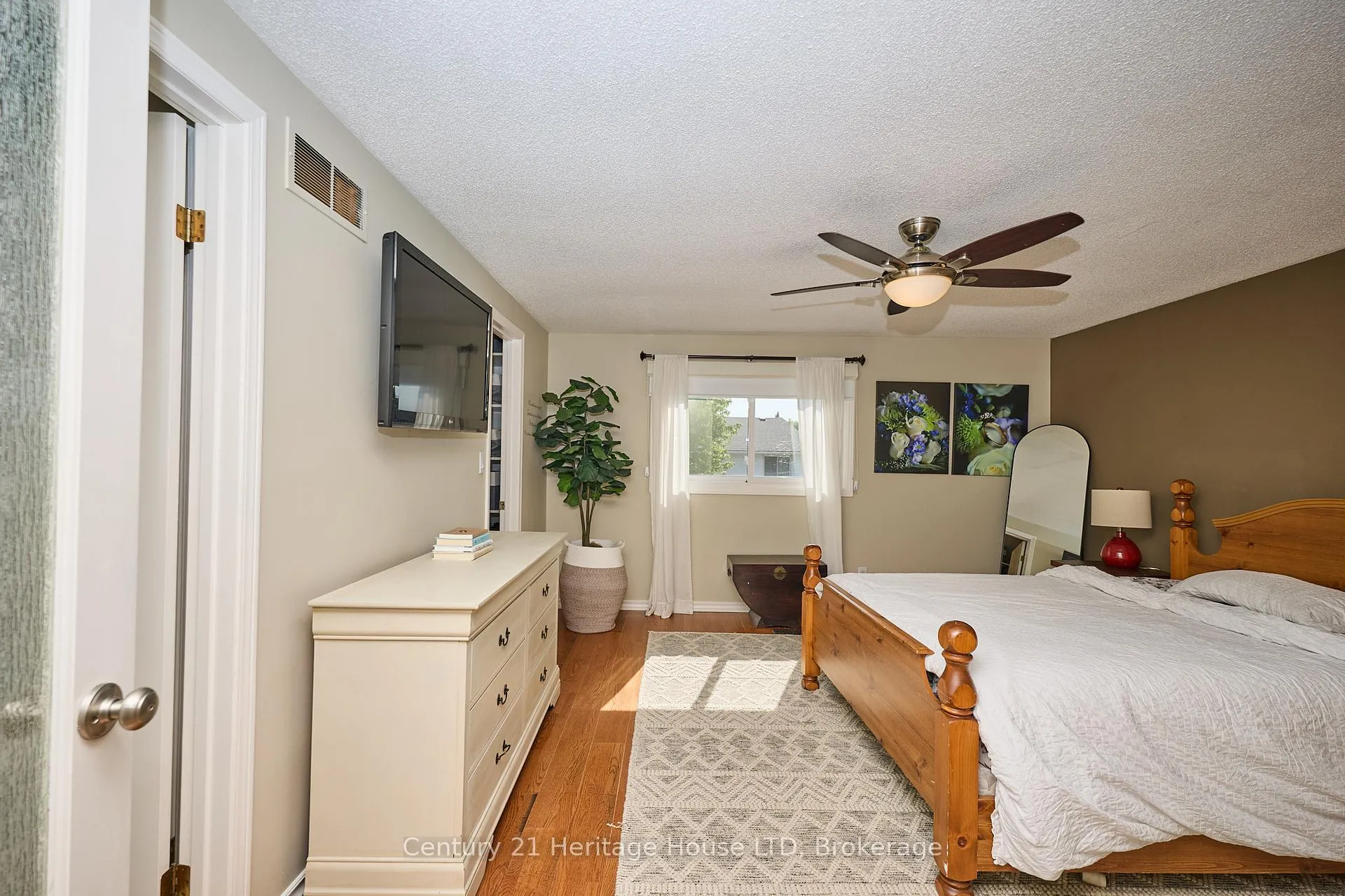 Photo 20 of 57 Keefer Road, Thorold, Confederation Heights — HOMEH