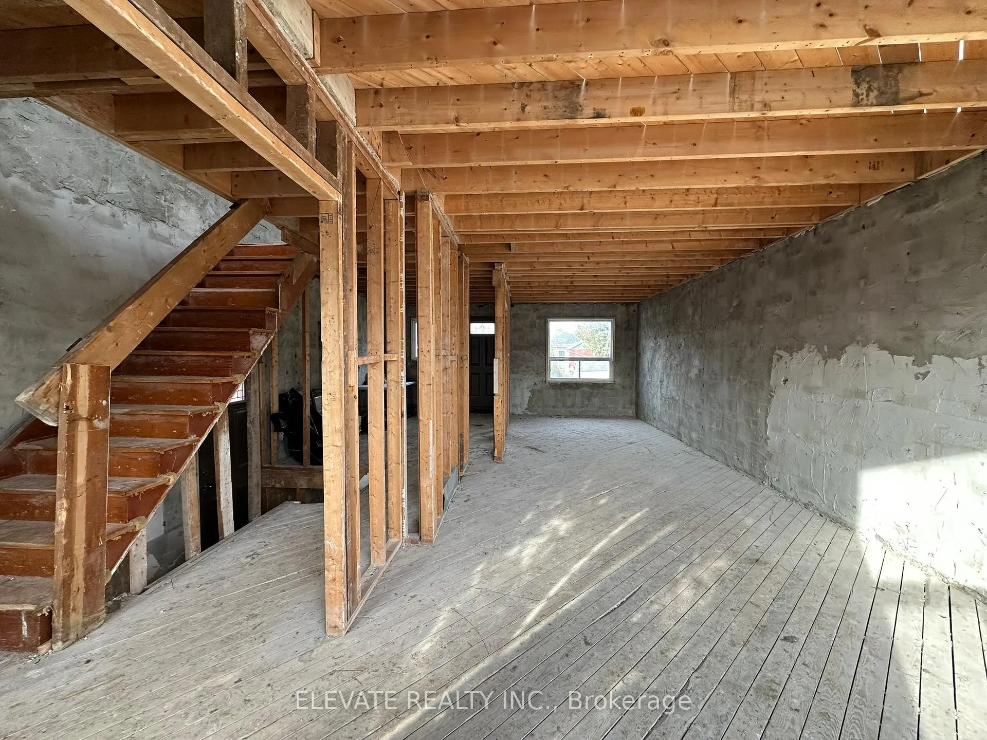 Photo 4 of 282 Westlake Avenue, Toronto, Woodbine-Lumsden — HOMEH