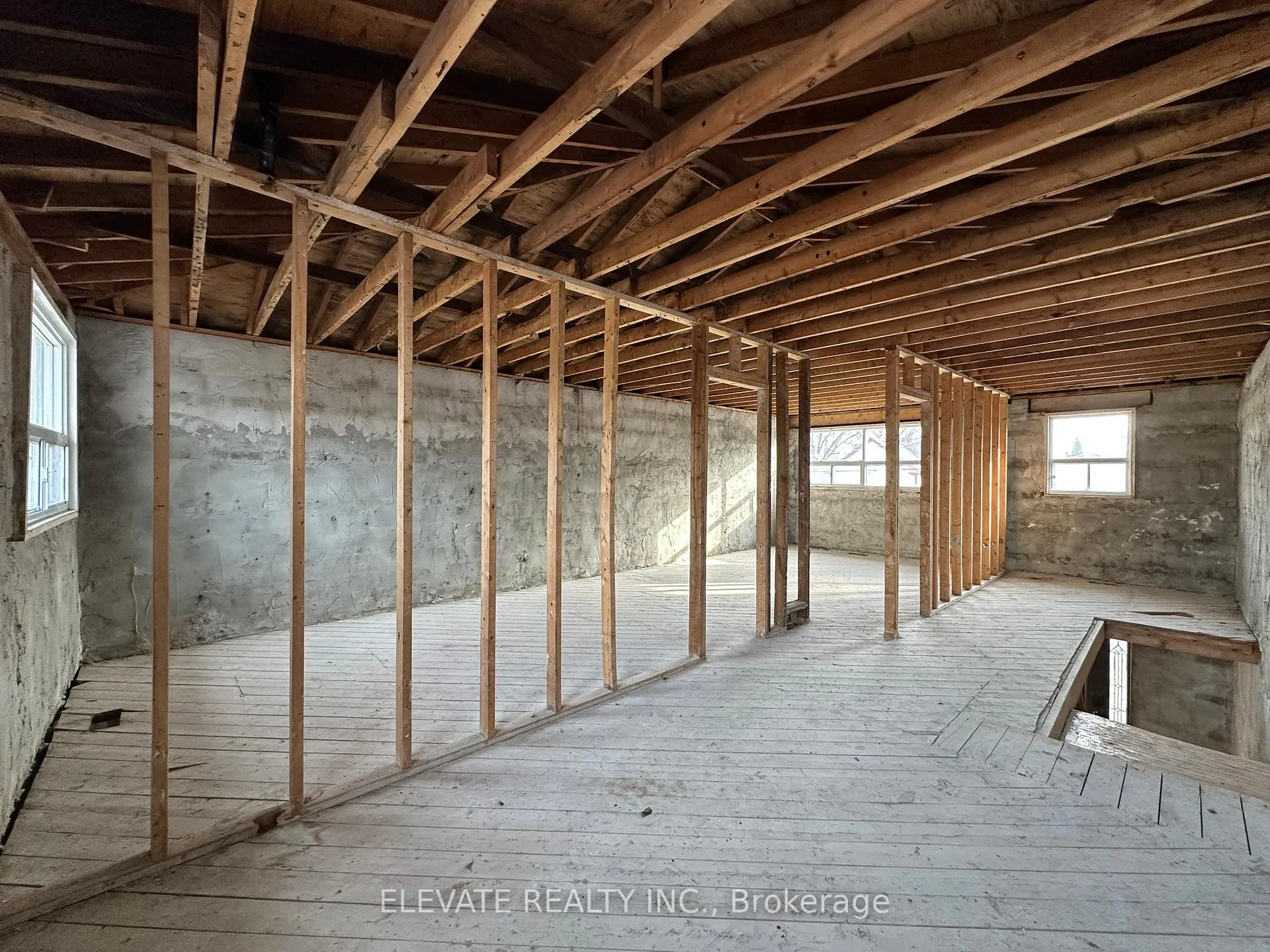 Photo 8 of 282 Westlake Avenue, Toronto, Woodbine-Lumsden — HOMEH