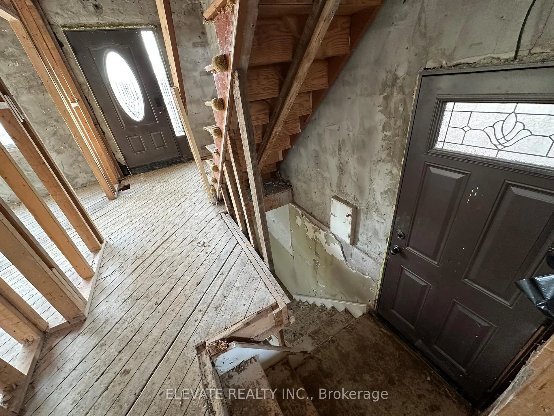 Photo 12 of 282 Westlake Avenue, Toronto, Woodbine-Lumsden — HOMEH