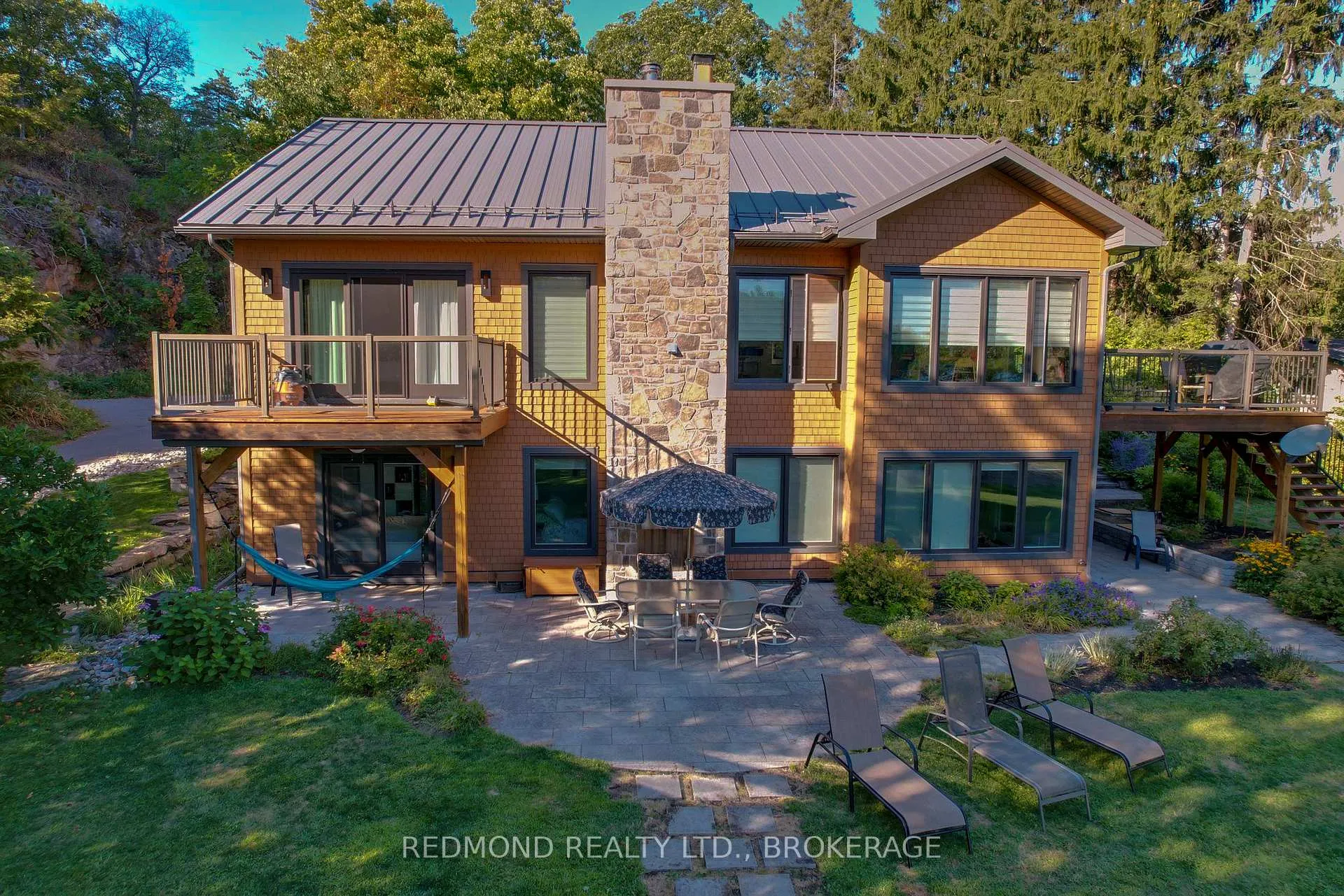 Photo 3 of 403 Thousand Islands Parkway, Frontenac Islands, The Islands — HOMEH