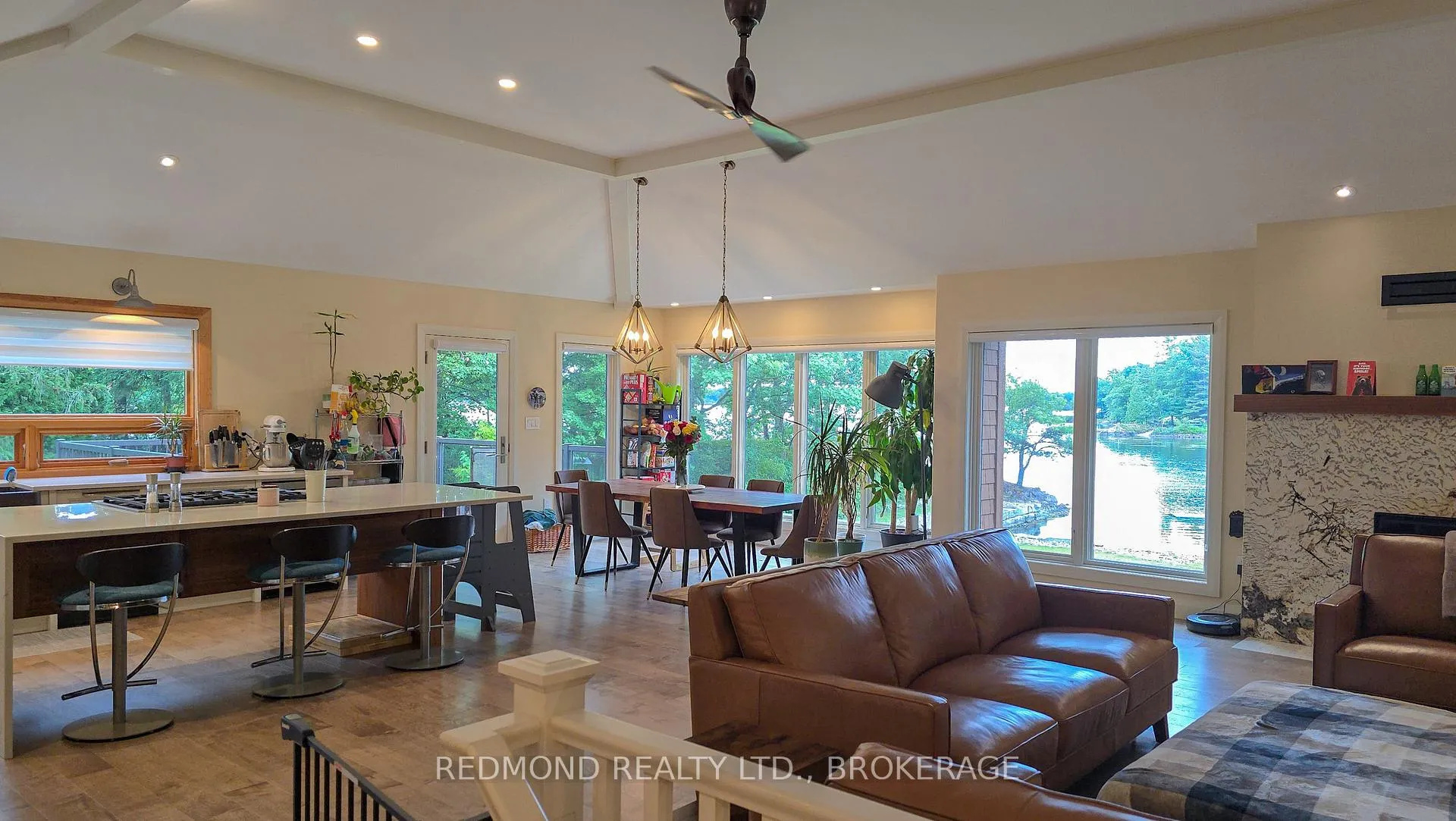 Photo 10 of 403 Thousand Islands Parkway, Frontenac Islands, The Islands — HOMEH