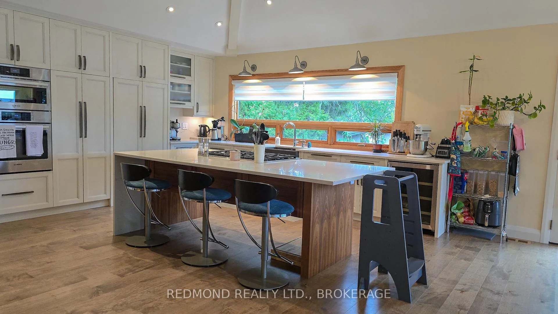 Photo 12 of 403 Thousand Islands Parkway, Frontenac Islands, The Islands — HOMEH